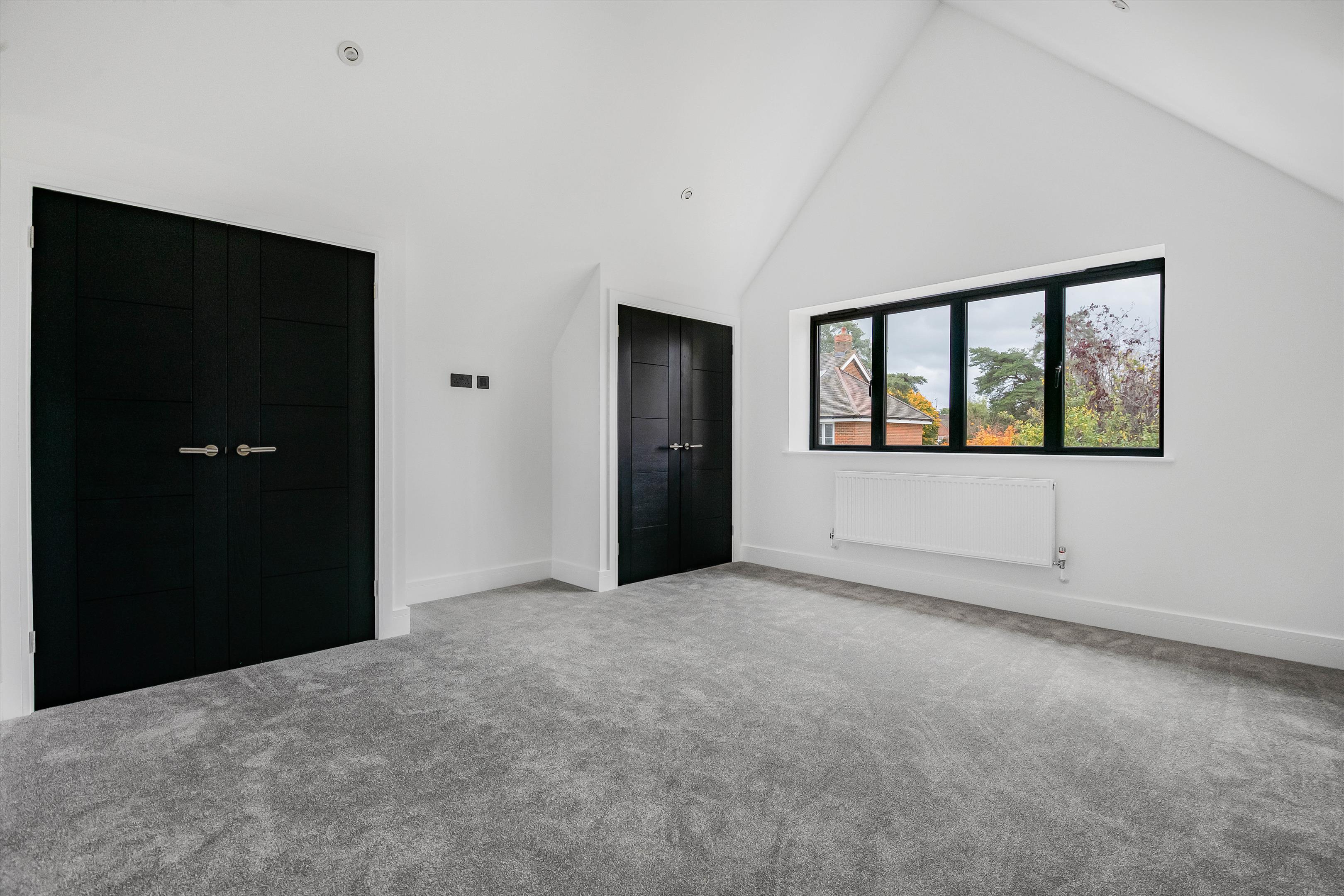 Mill Road, Shiplake, RG9