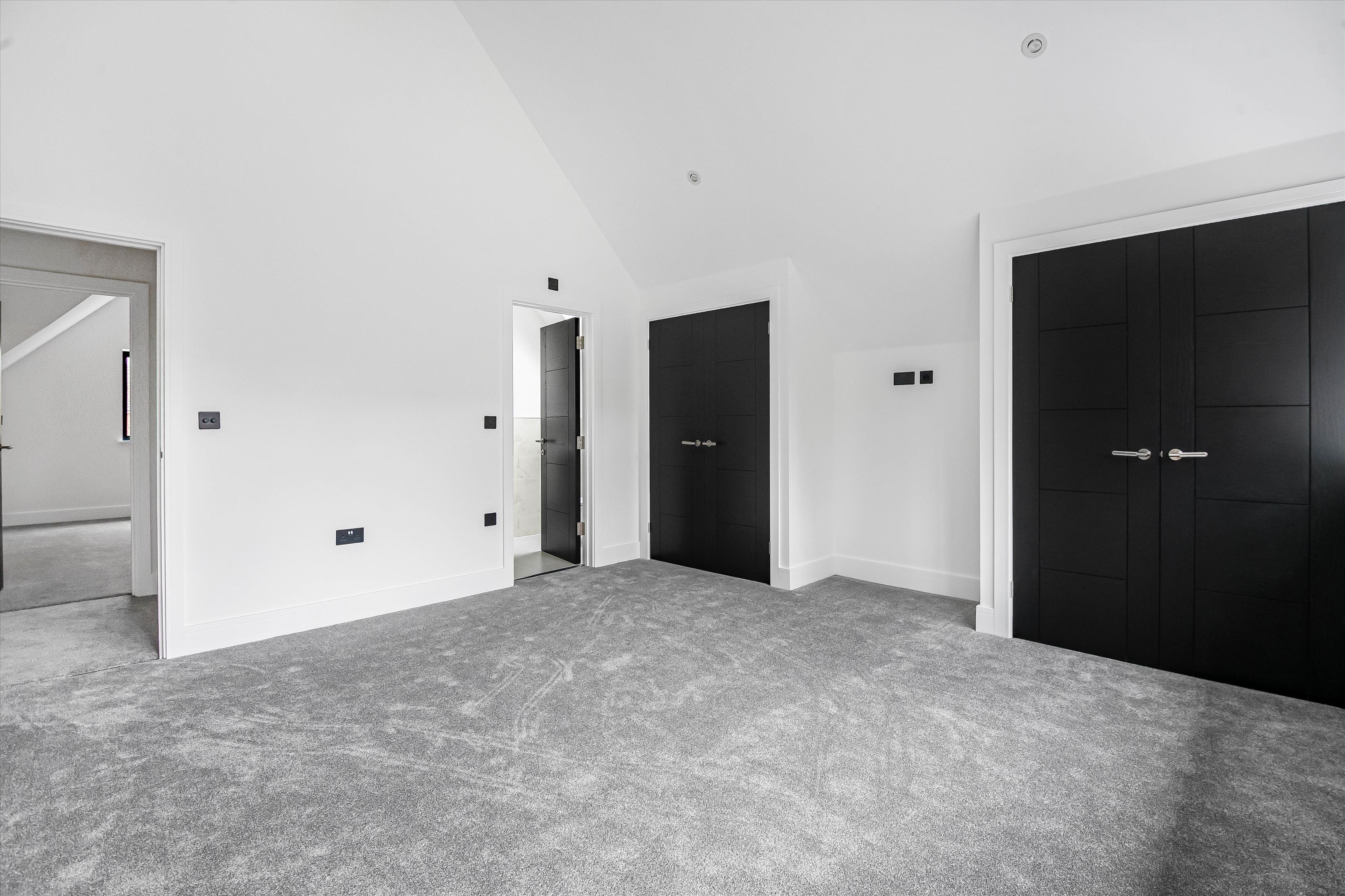 Mill Road, Shiplake, RG9