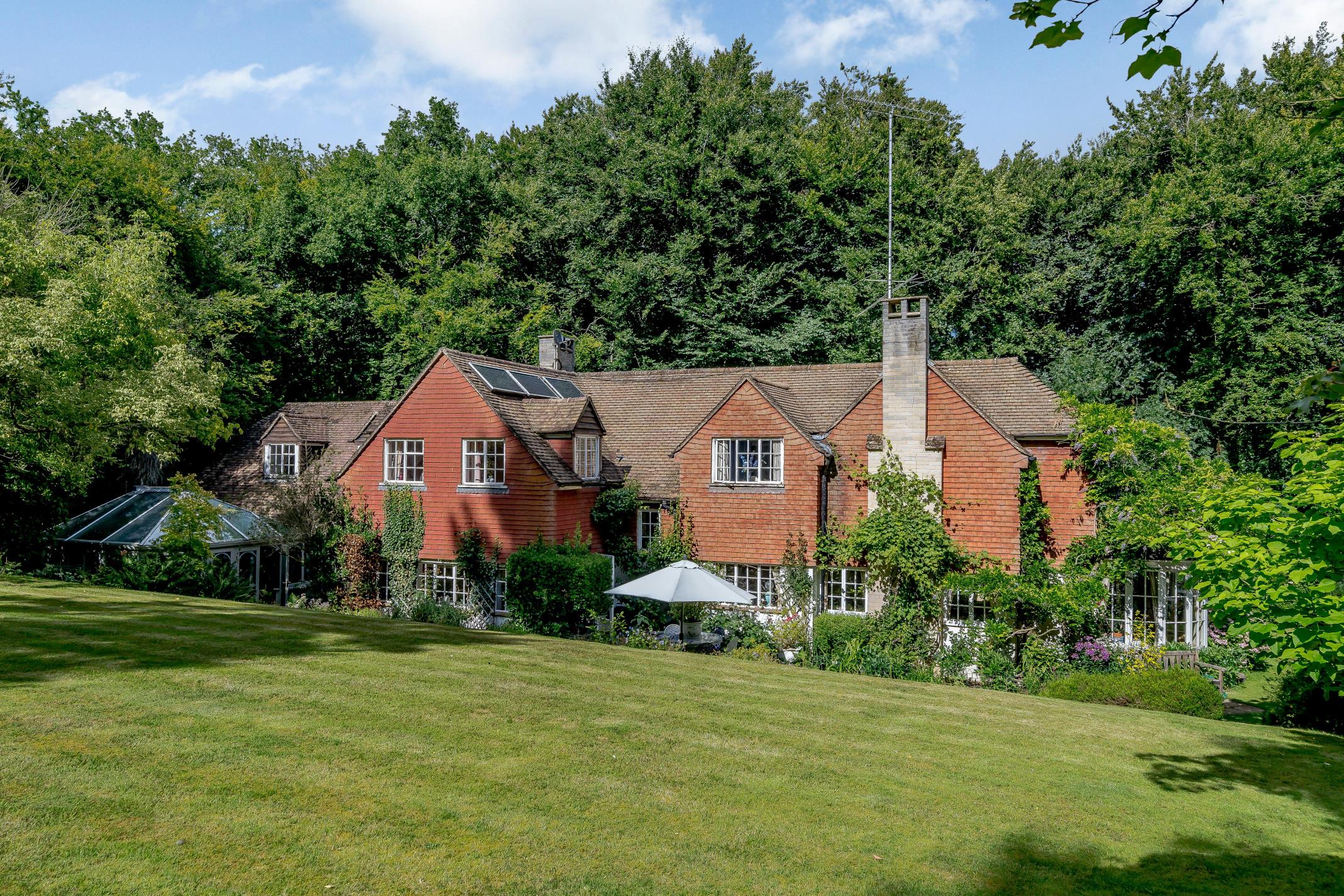 Newnham Hill, Henley-on-Thames, Oxfordshire, RG9