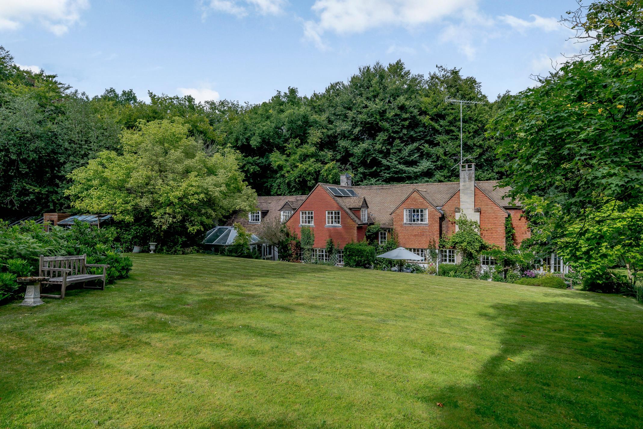 Newnham Hill, Henley-on-Thames, Oxfordshire, RG9