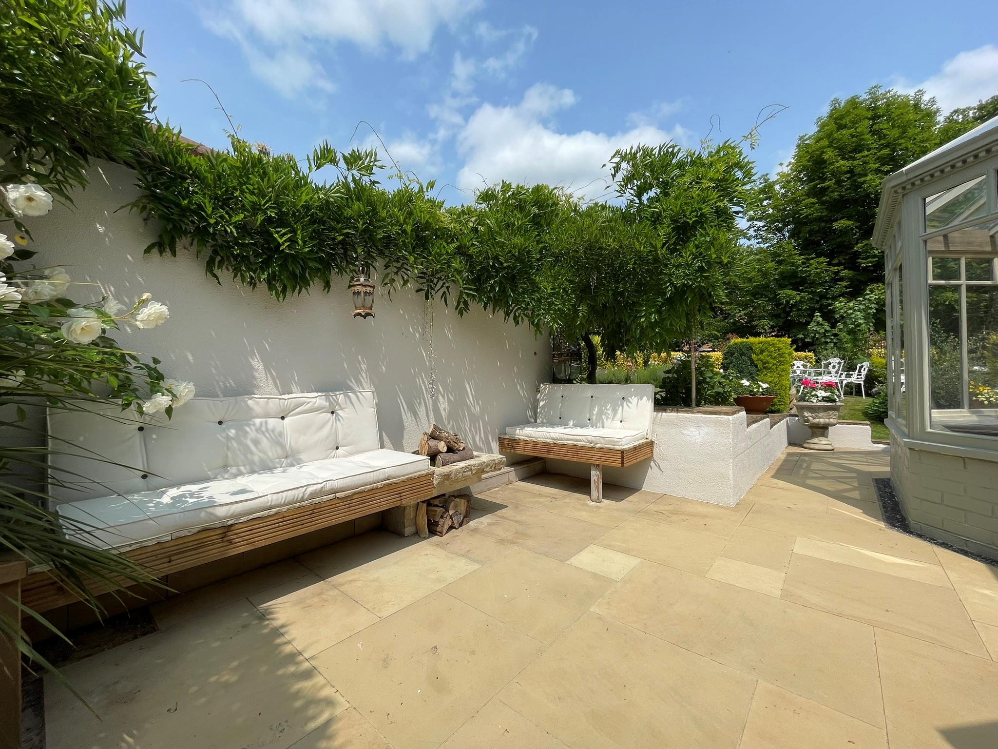 Mill Road, Shiplake, Henley-on-Thames, Oxfordshire RG9