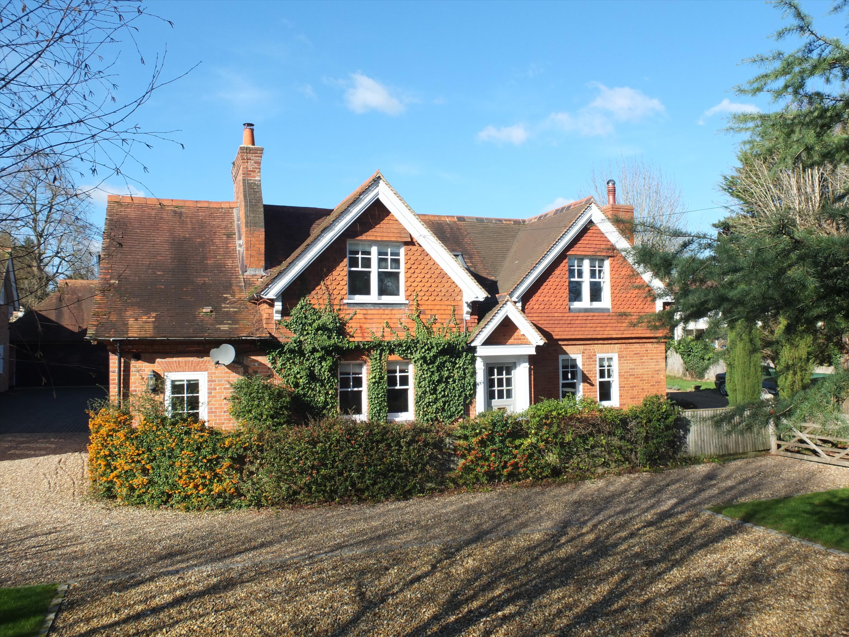 Mill Road, Shiplake, Henley-on-Thames, Oxfordshire RG9