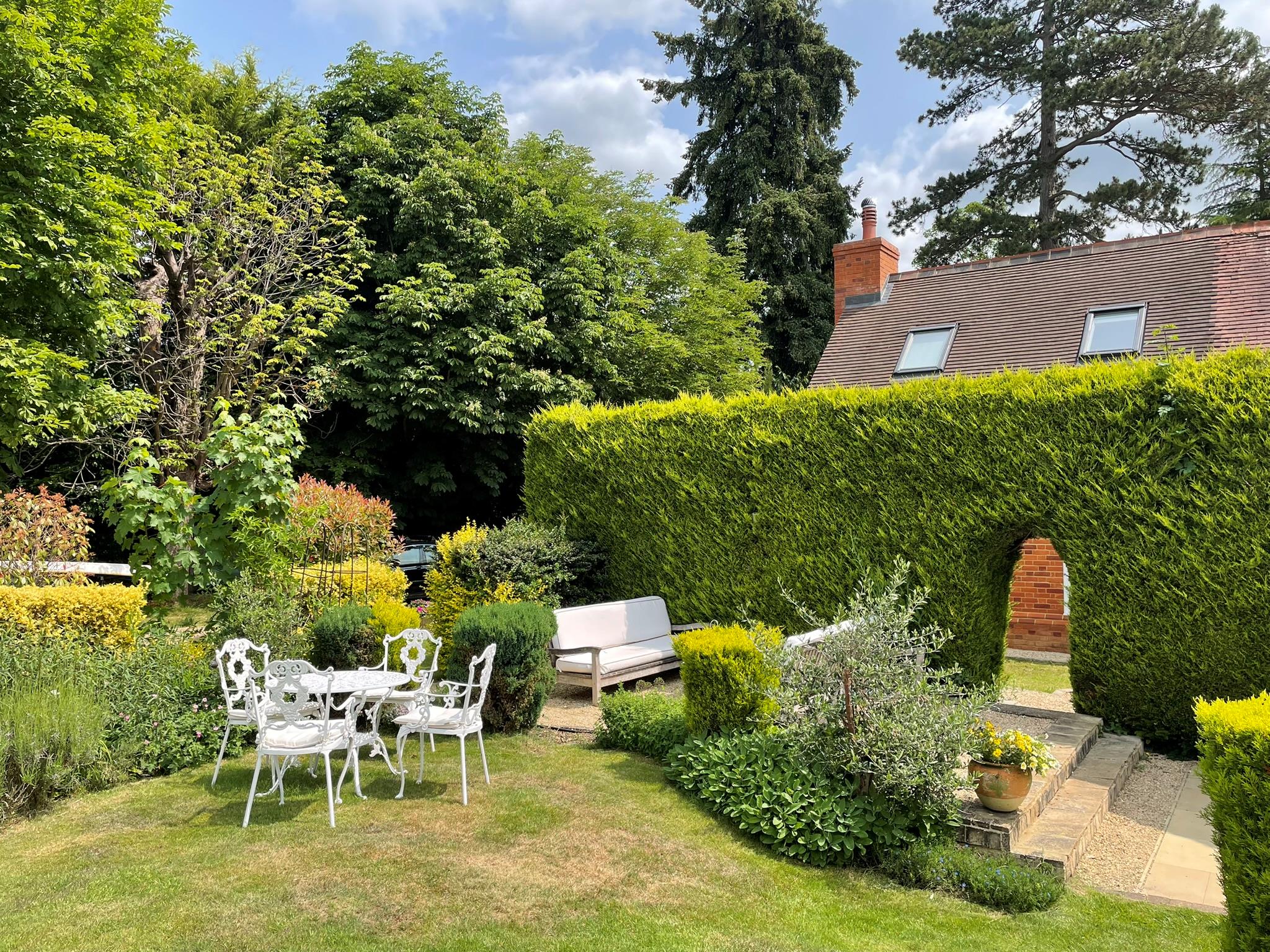 Mill Road, Shiplake, Henley-on-Thames, Oxfordshire RG9