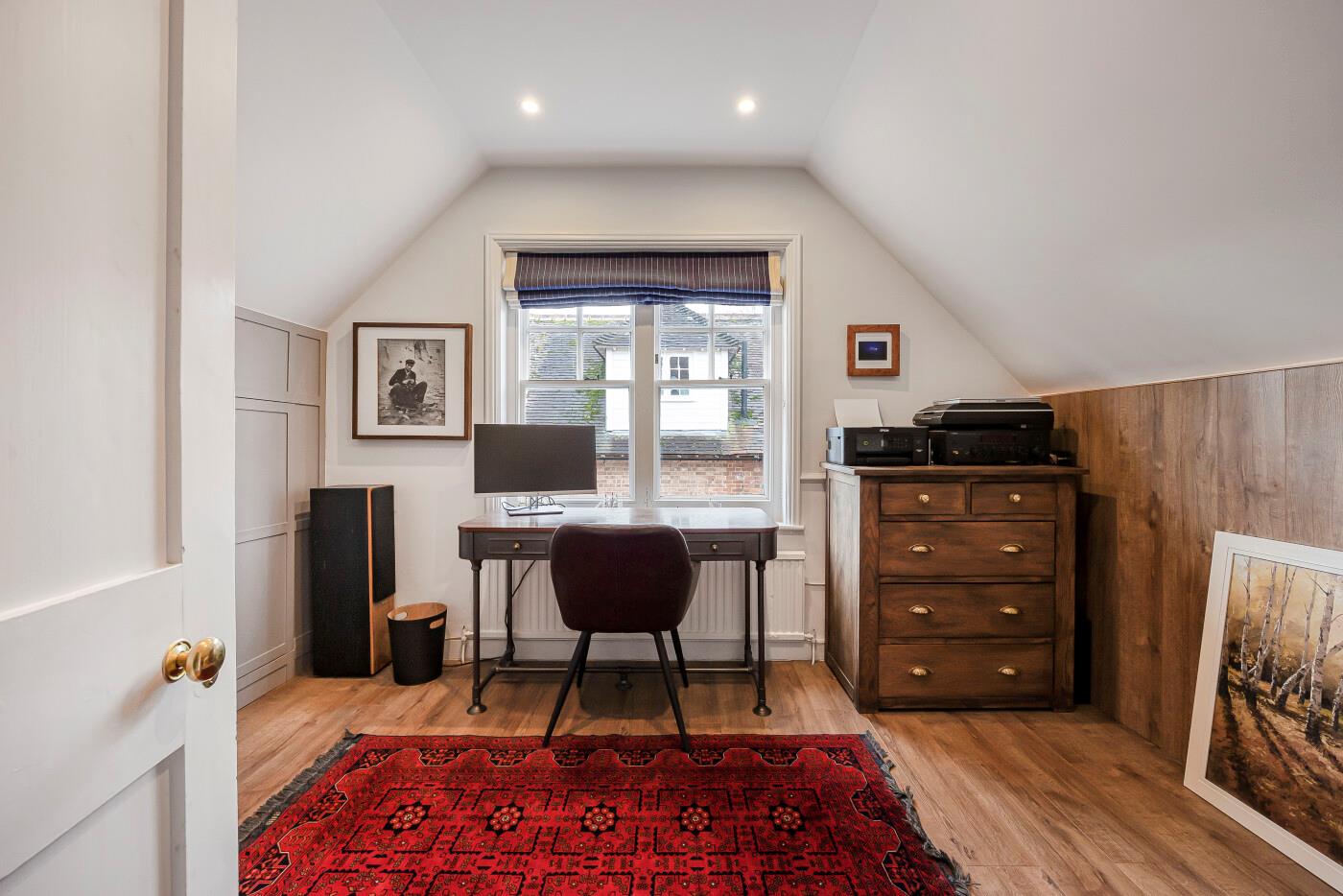 Mill Road, Shiplake, Henley-on-Thames, Oxfordshire RG9