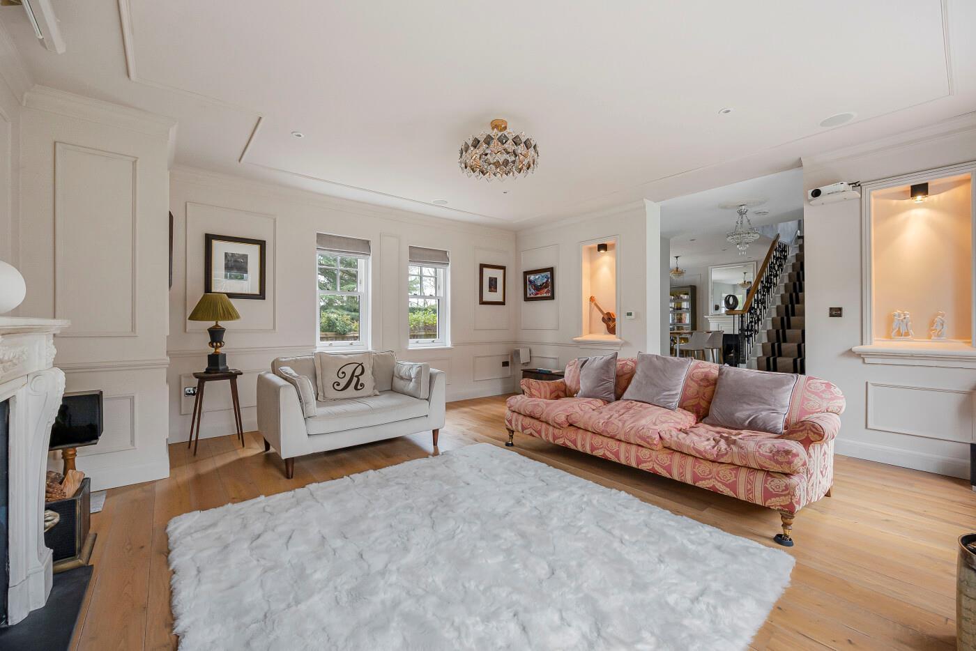 Mill Road, Shiplake, Henley-on-Thames, Oxfordshire RG9