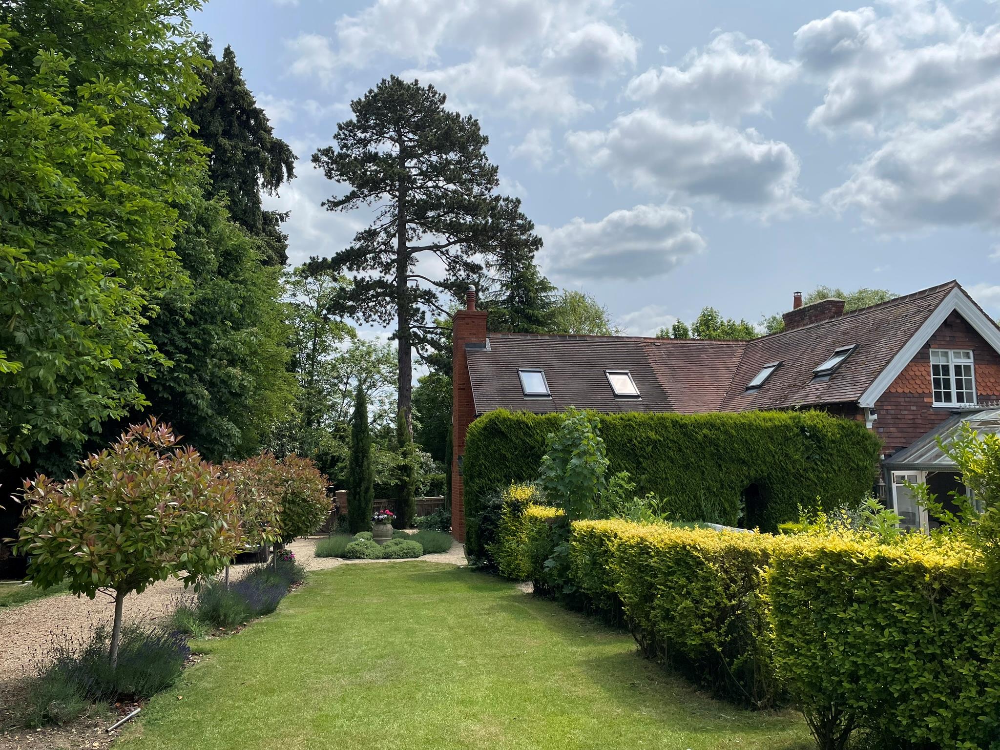 Mill Road, Shiplake, Henley-on-Thames, Oxfordshire RG9