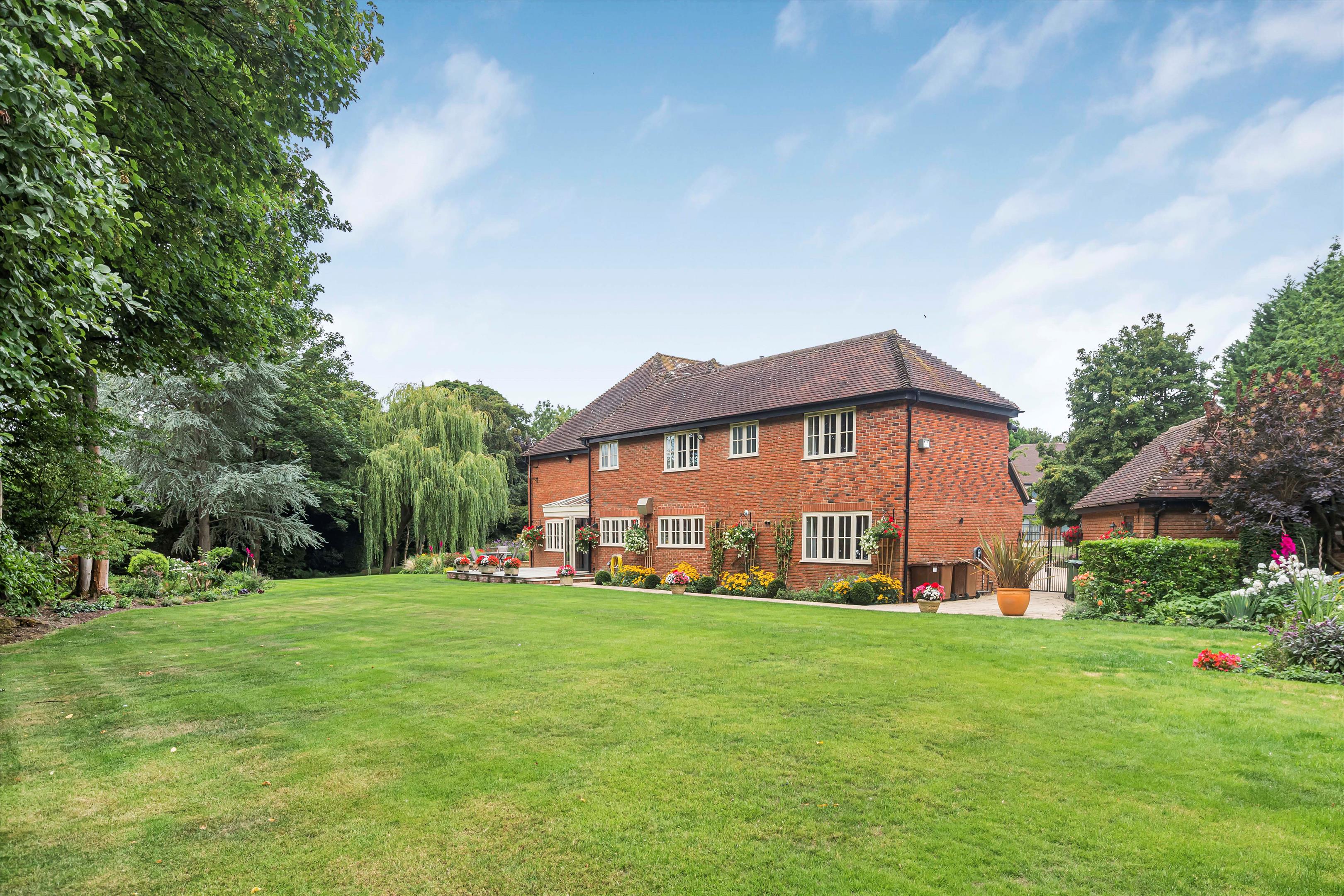 Parkside, Henley-on-Thames, Oxfordshire, RG9