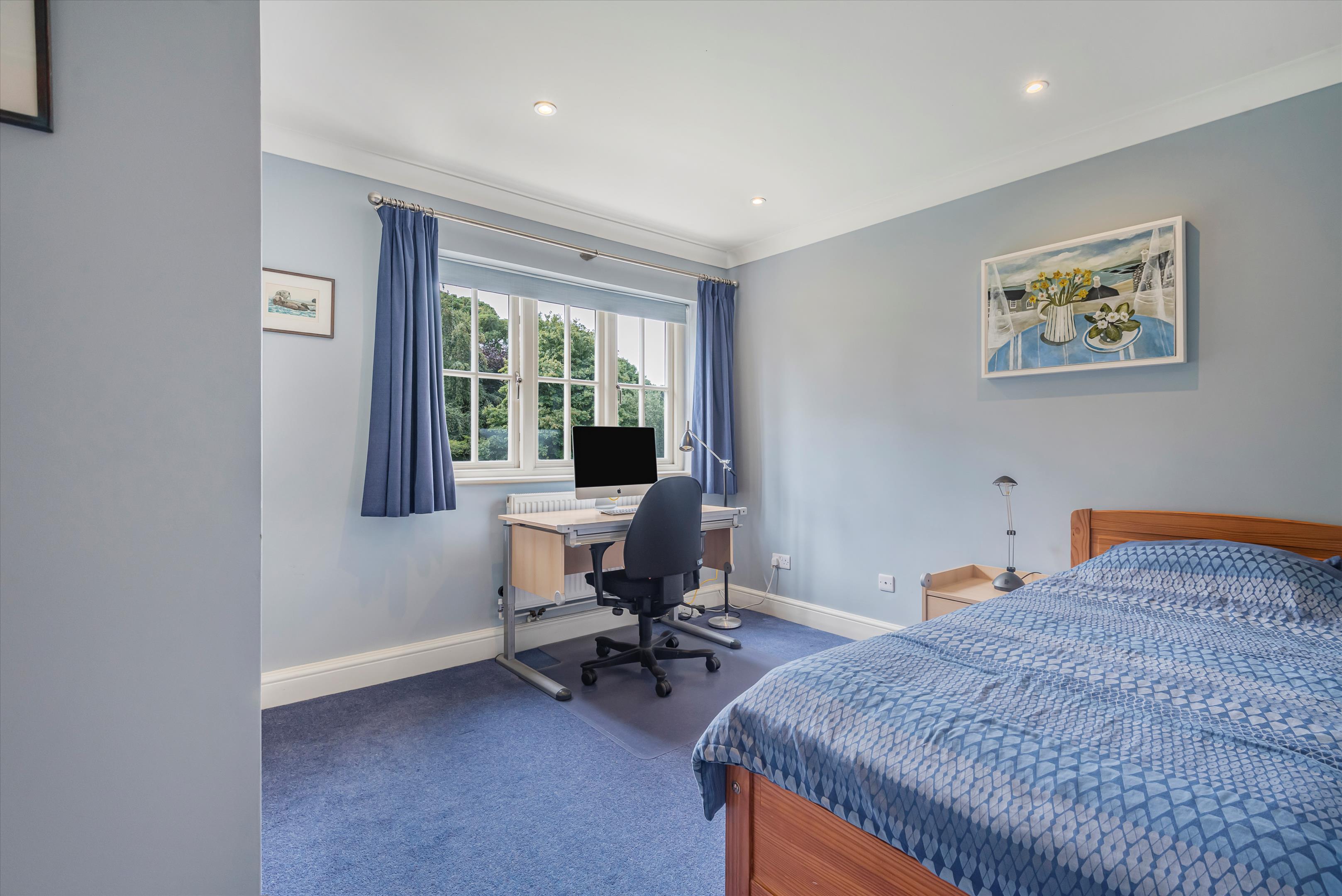 Parkside, Henley-on-Thames, Oxfordshire, RG9