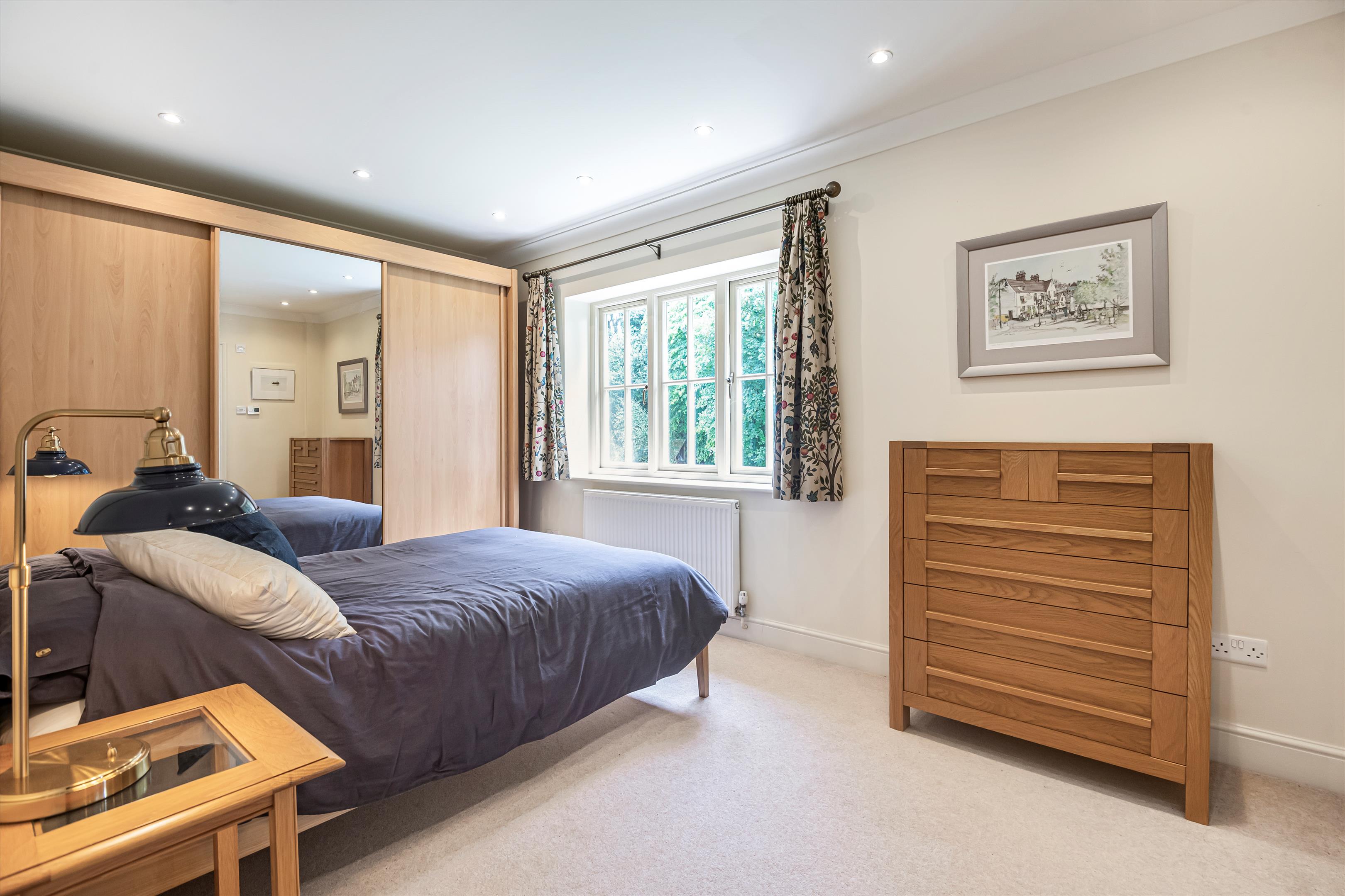 Parkside, Henley-on-Thames, Oxfordshire, RG9