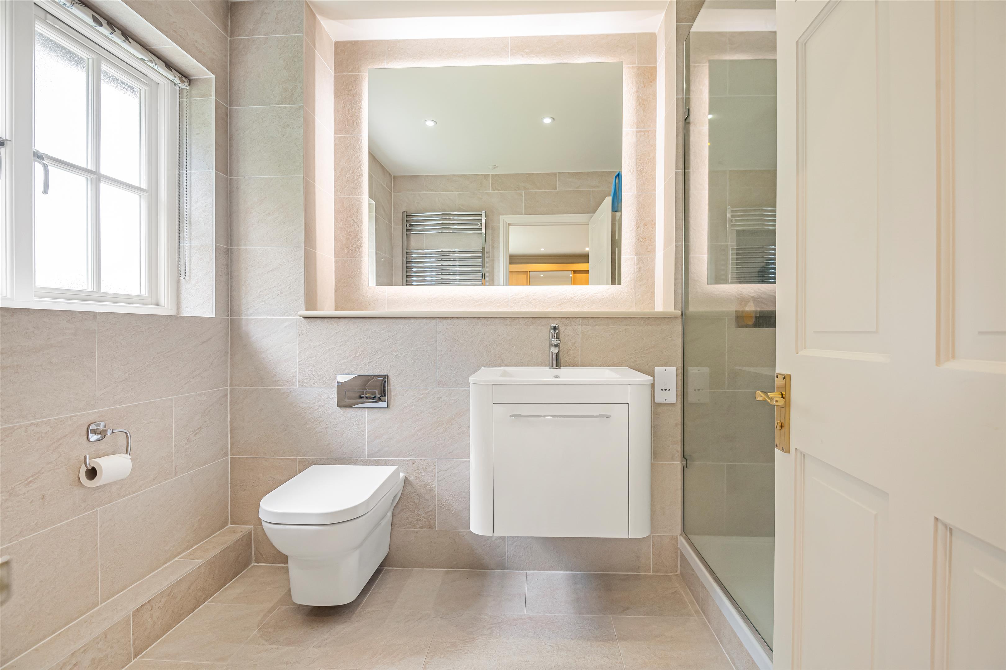 Parkside, Henley-on-Thames, Oxfordshire, RG9