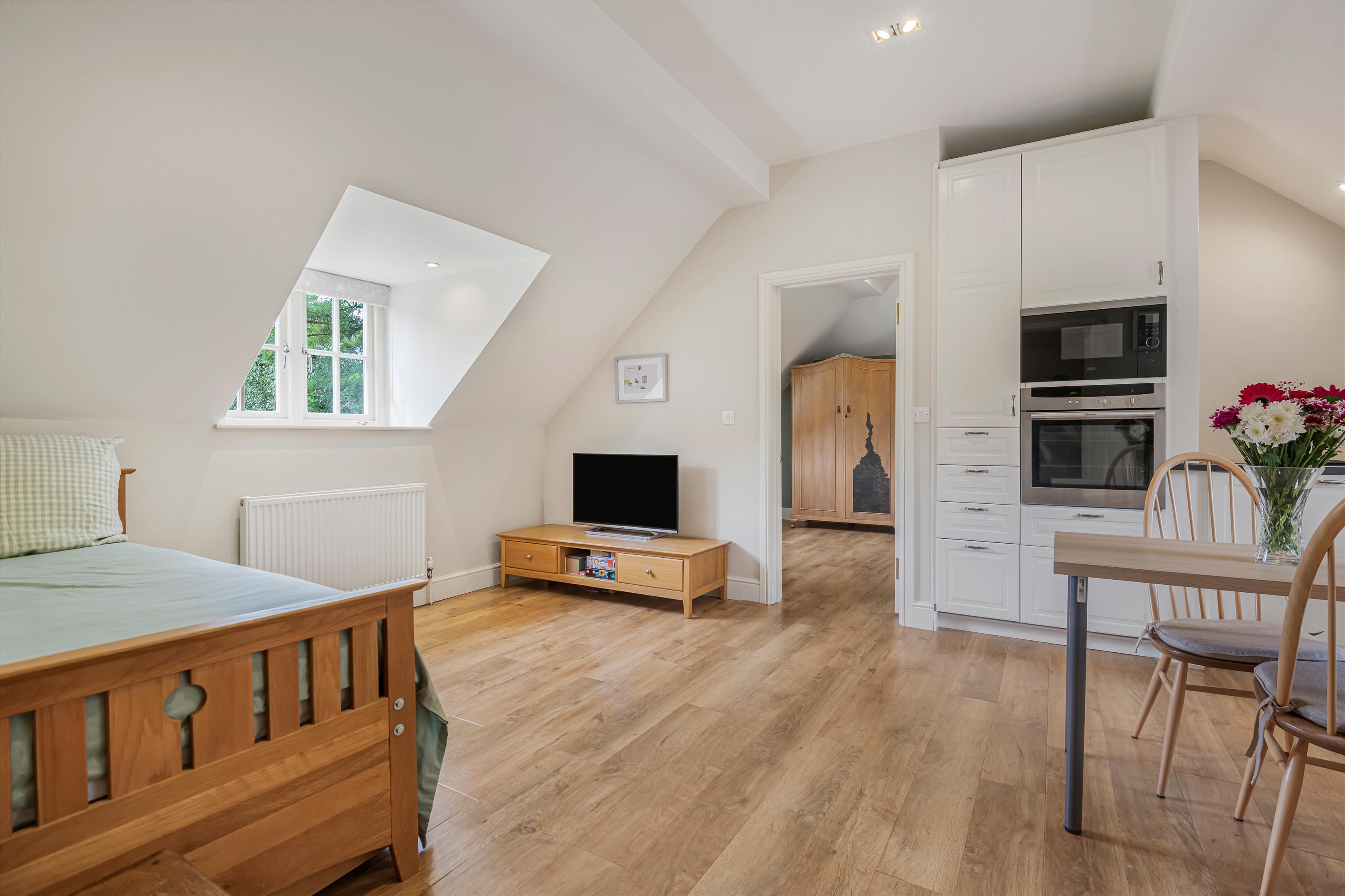Parkside, Henley-on-Thames, Oxfordshire, RG9
