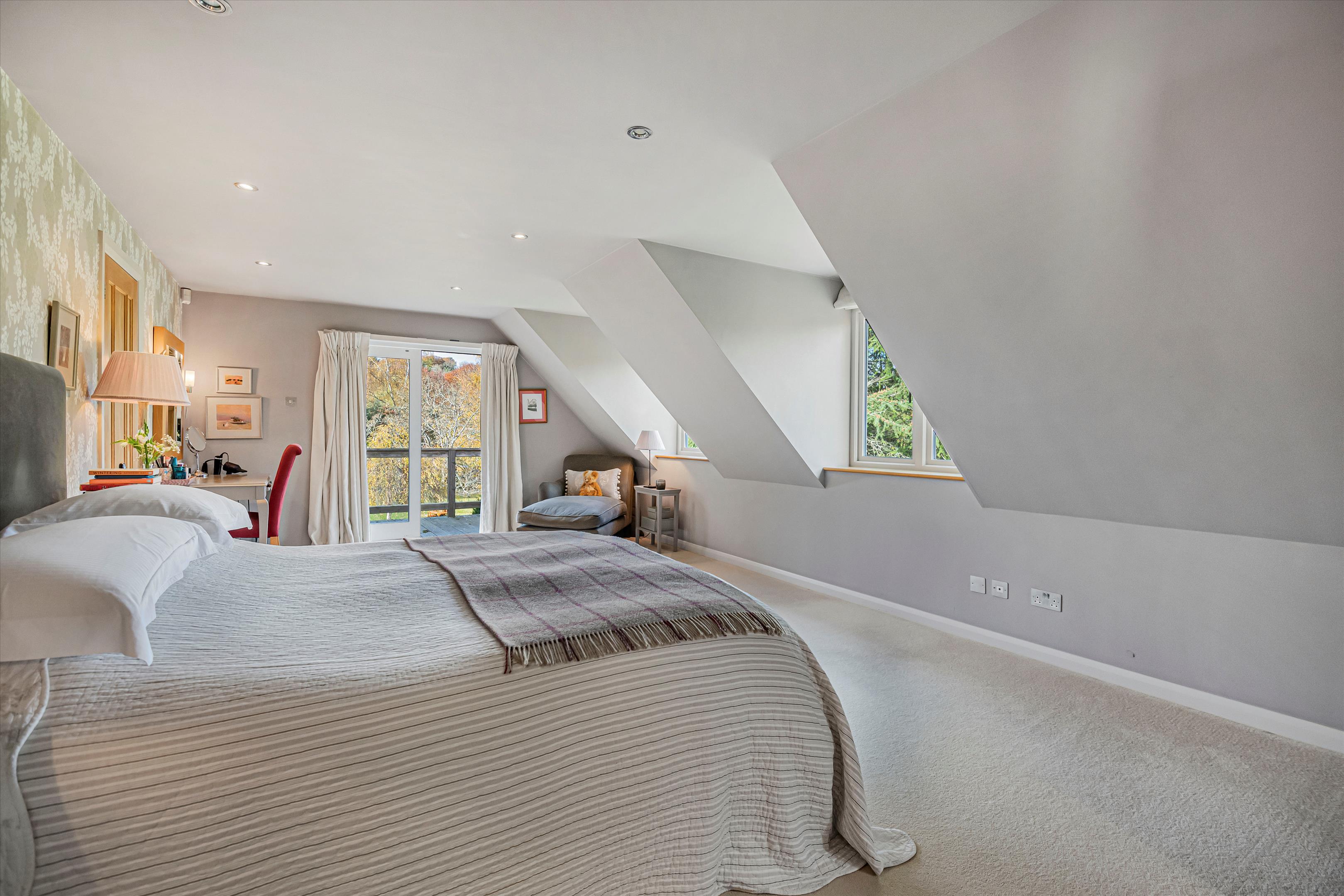 Lambridge Wood Road, Henley-on-Thames, Oxfordshire, RG9