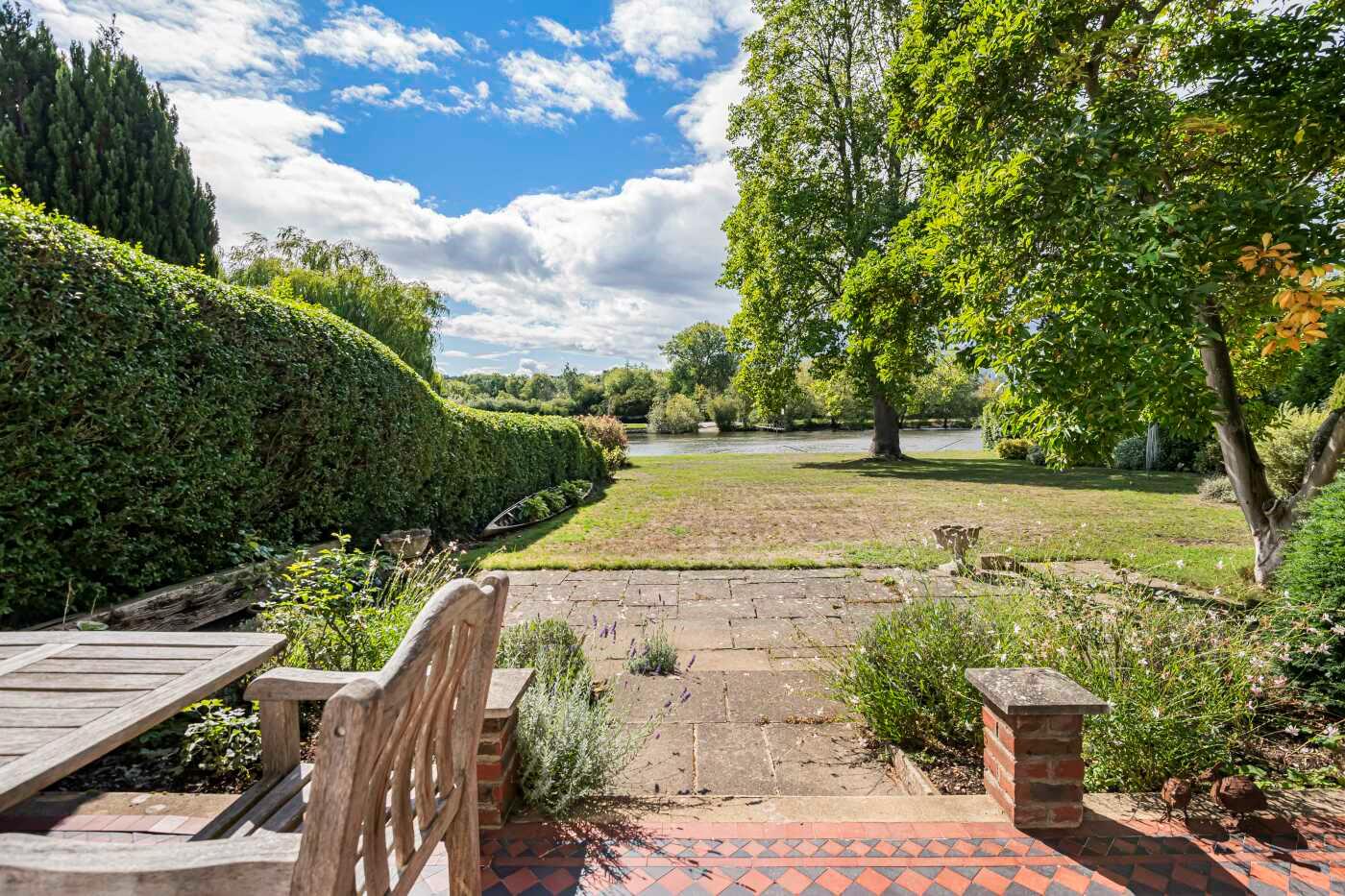 Hambleden, Henley-on-Thames, Buckinghamshire, RG9
