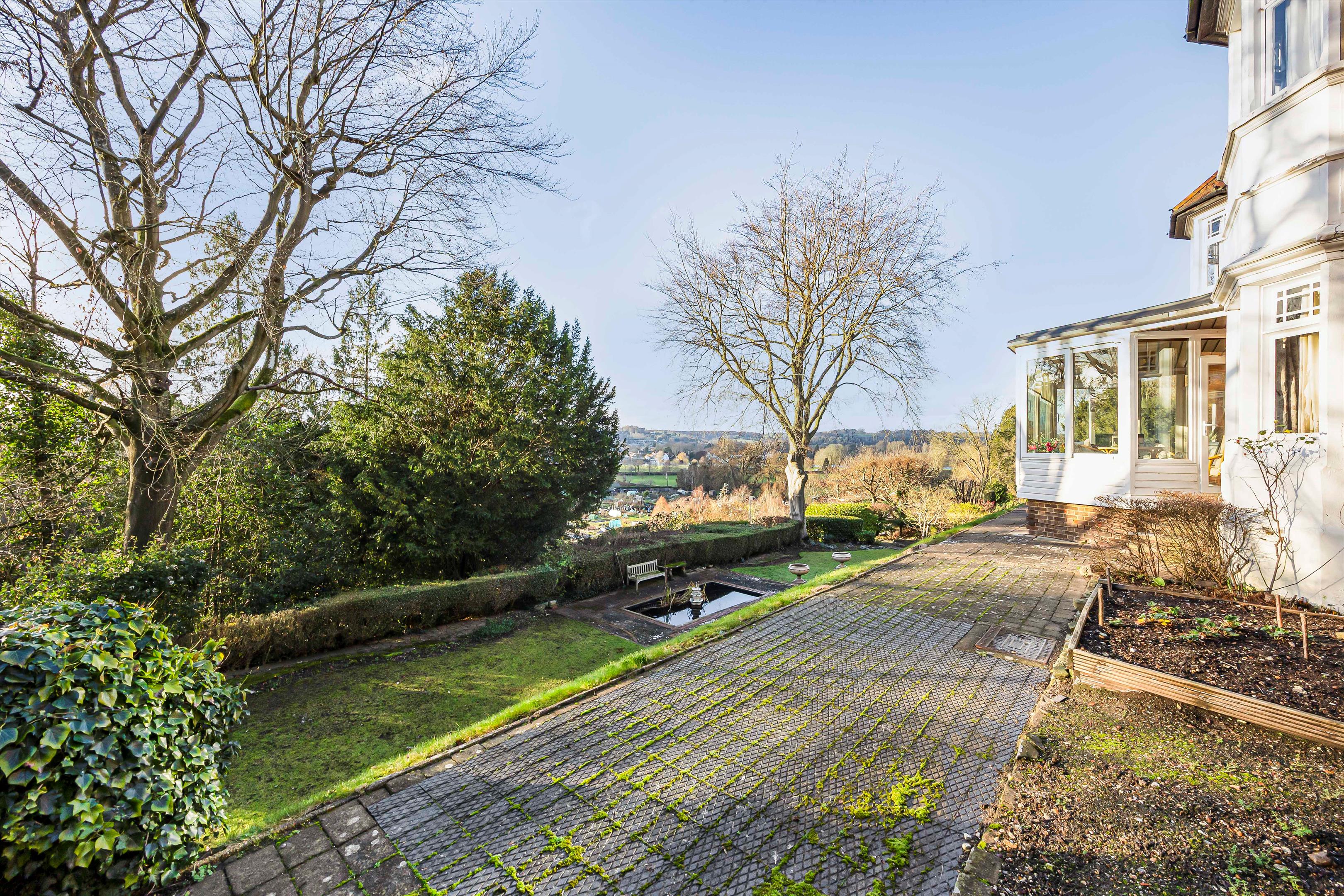 Remenham Hill, Remenham, Henley-on-Thames, Berkshire, RG9