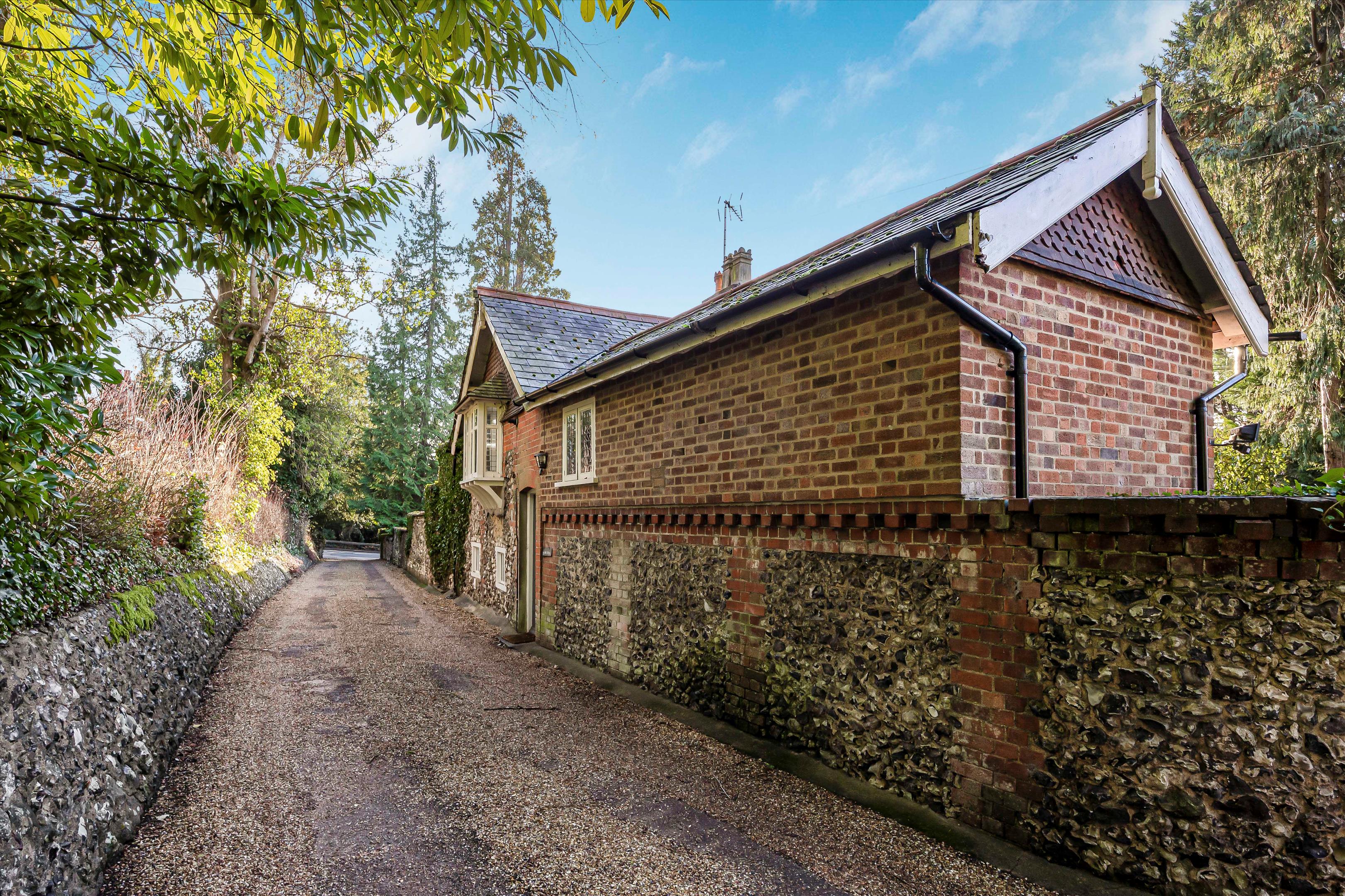 Remenham Hill, Remenham, Henley-on-Thames, Berkshire, RG9