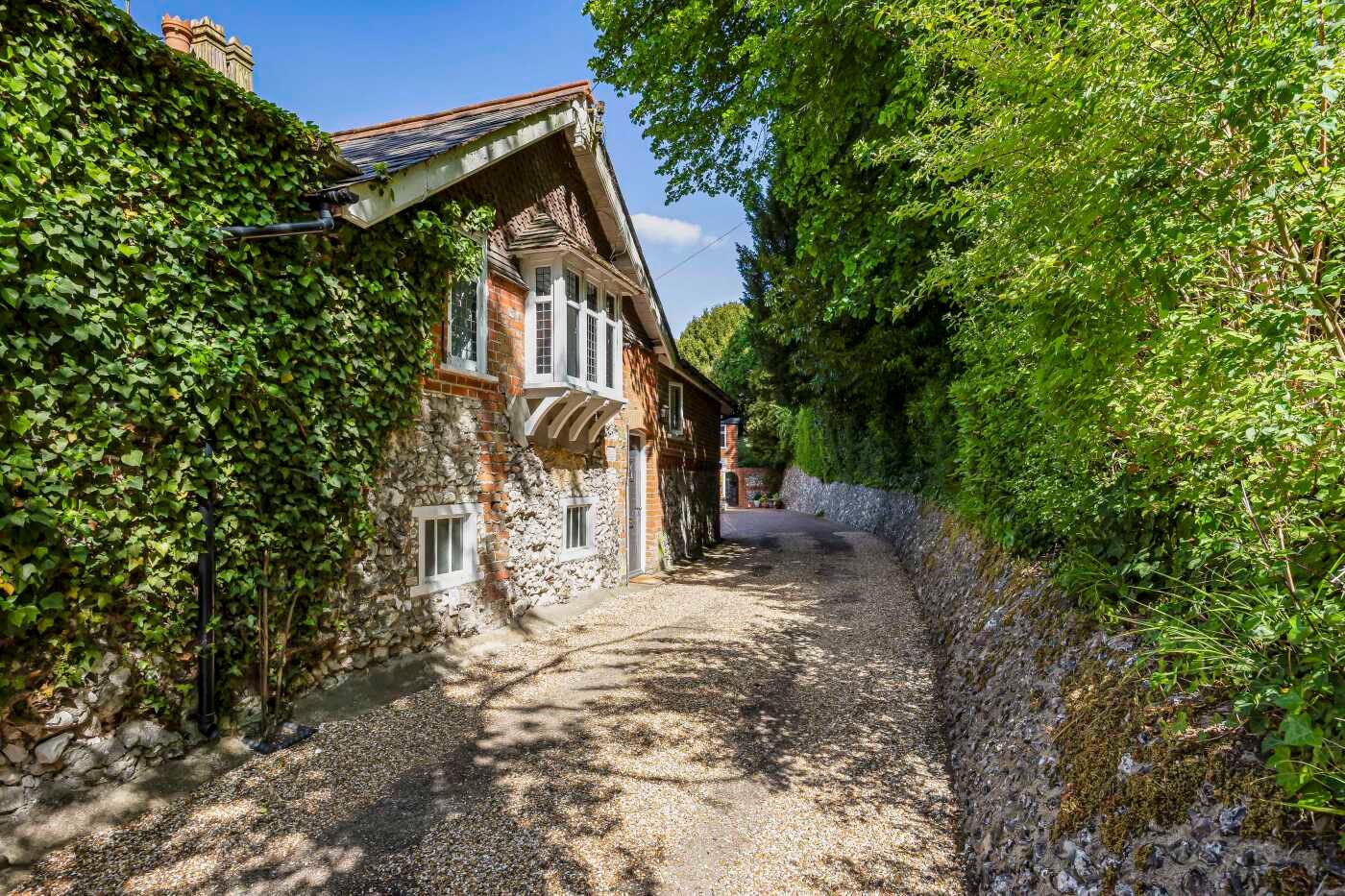 Remenham Hill, Remenham, Henley-on-Thames, Berkshire, RG9