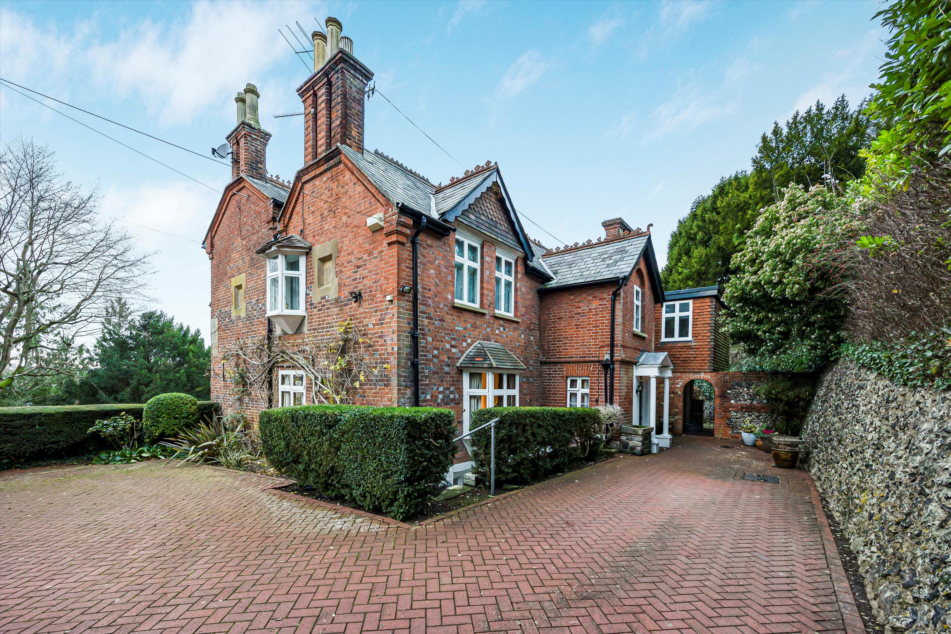 Remenham Hill, Remenham, Henley-on-Thames, Berkshire, RG9