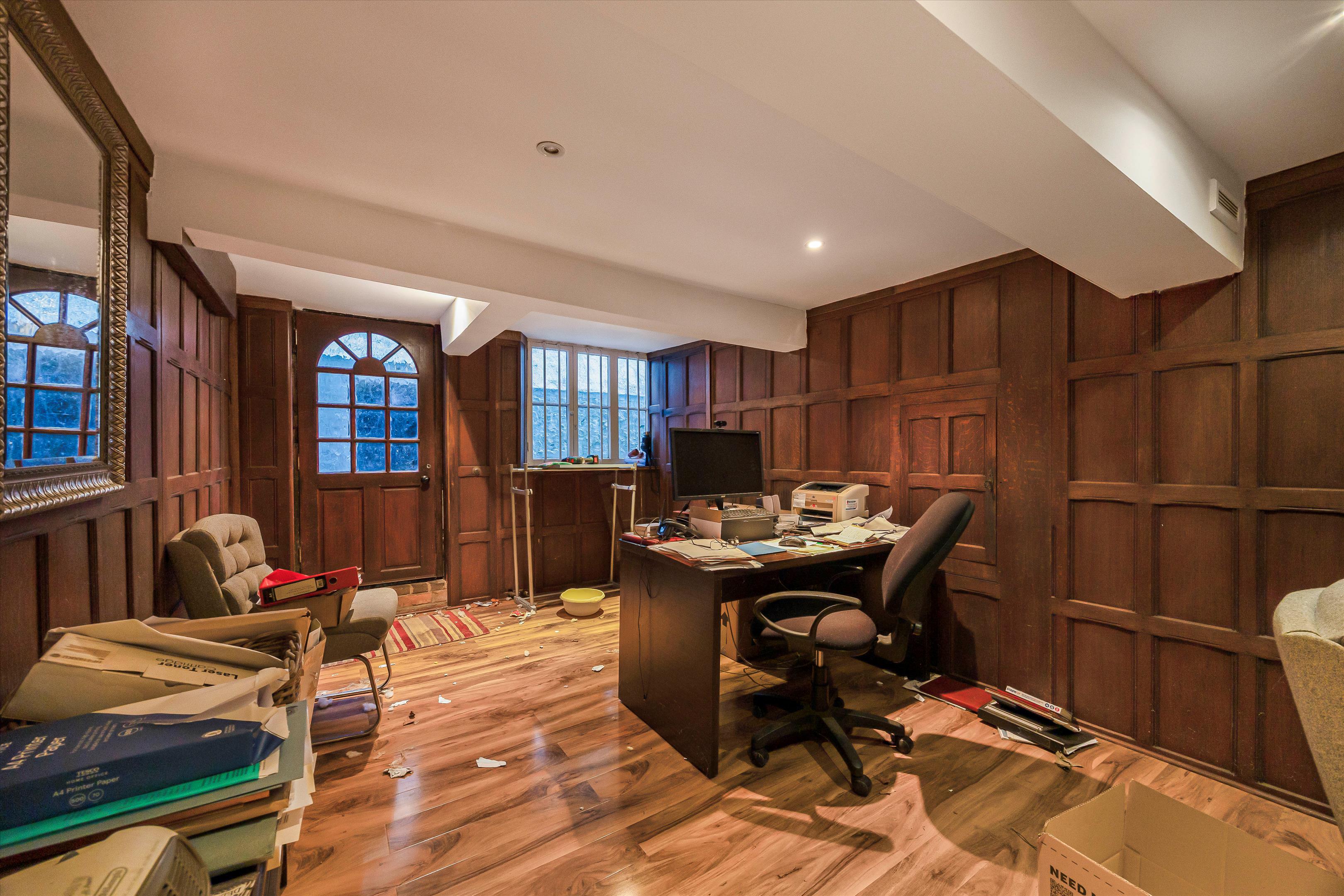 Remenham Hill, Remenham, Henley-on-Thames, Berkshire, RG9