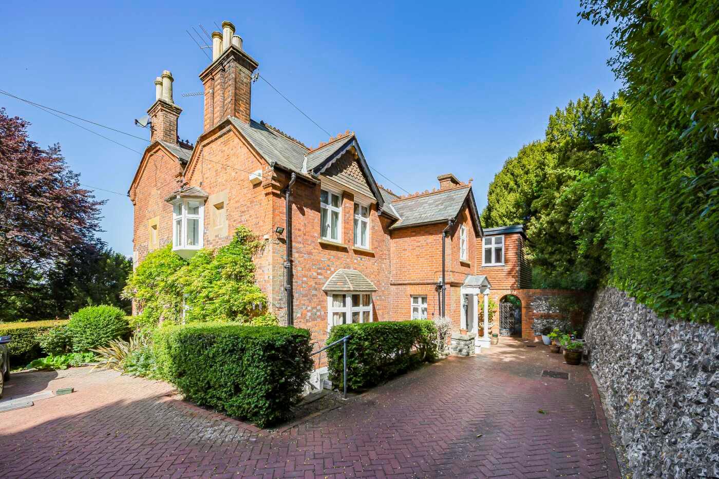 Remenham Hill, Remenham, Henley-on-Thames, Berkshire, RG9