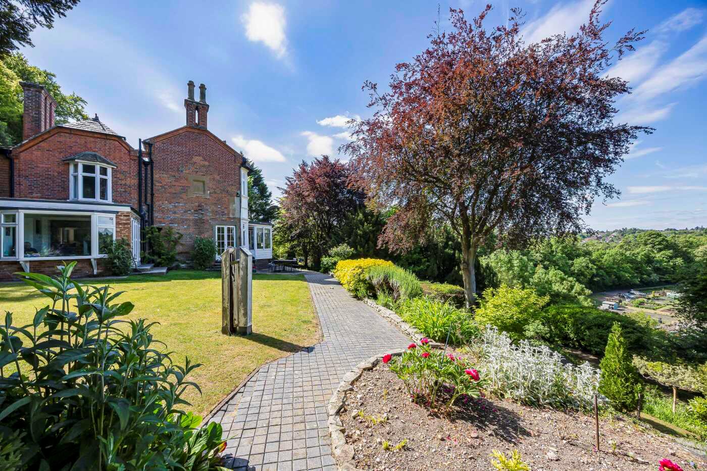 Remenham Hill, Remenham, Henley-on-Thames, Berkshire, RG9