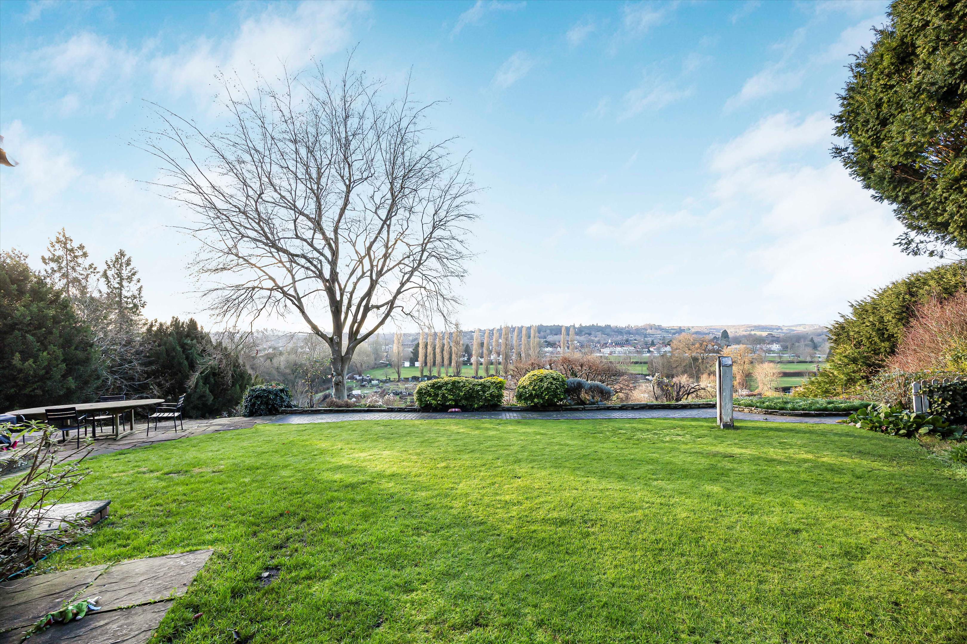 Remenham Hill, Remenham, Henley-on-Thames, Berkshire, RG9