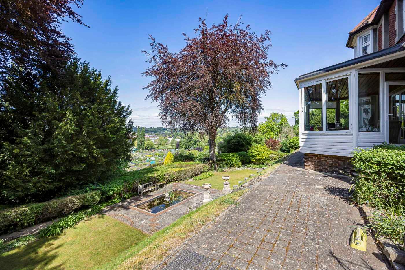 Remenham Hill, Remenham, Henley-on-Thames, Berkshire, RG9