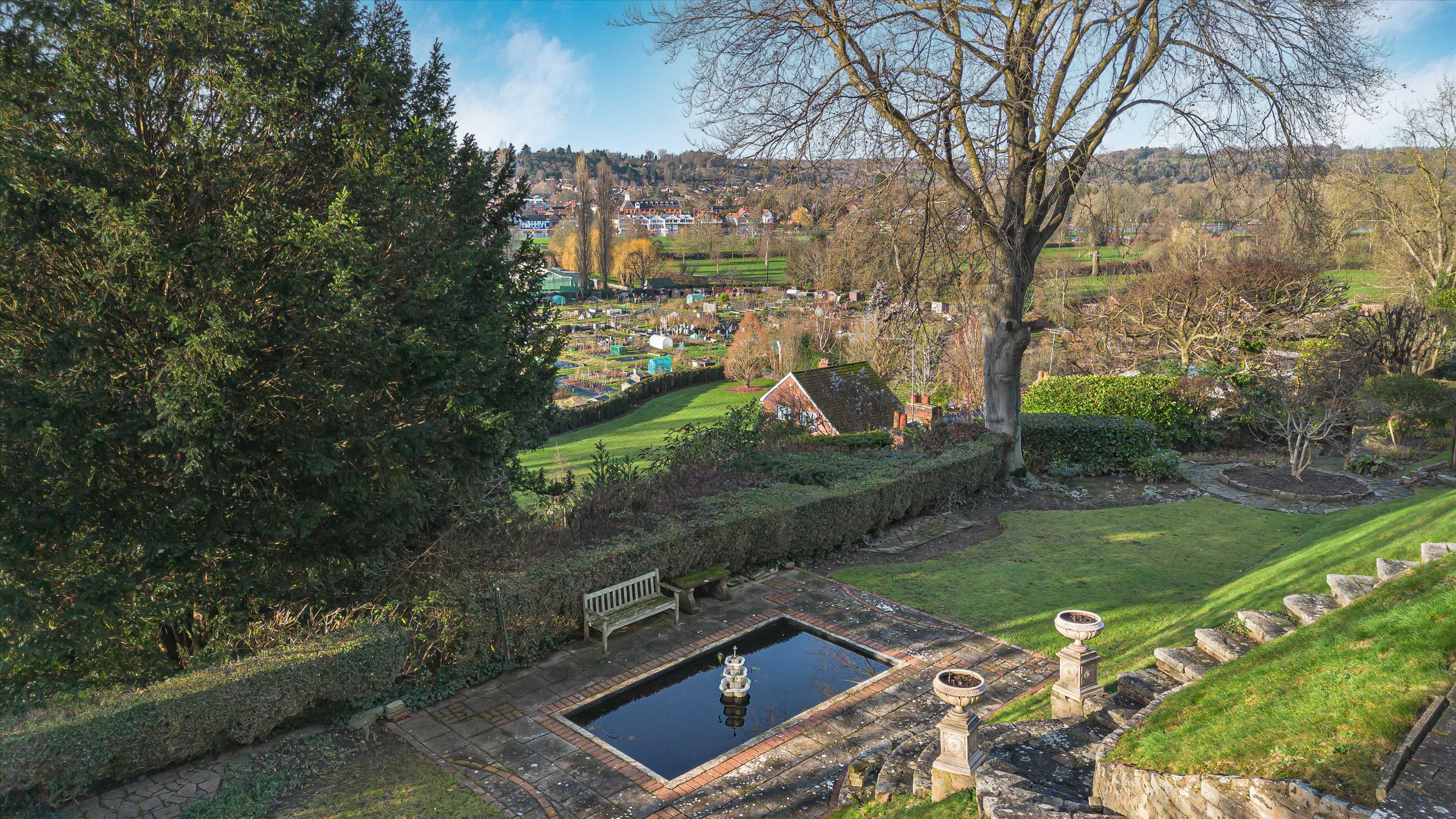 Remenham Hill, Remenham, Henley-on-Thames, Berkshire, RG9