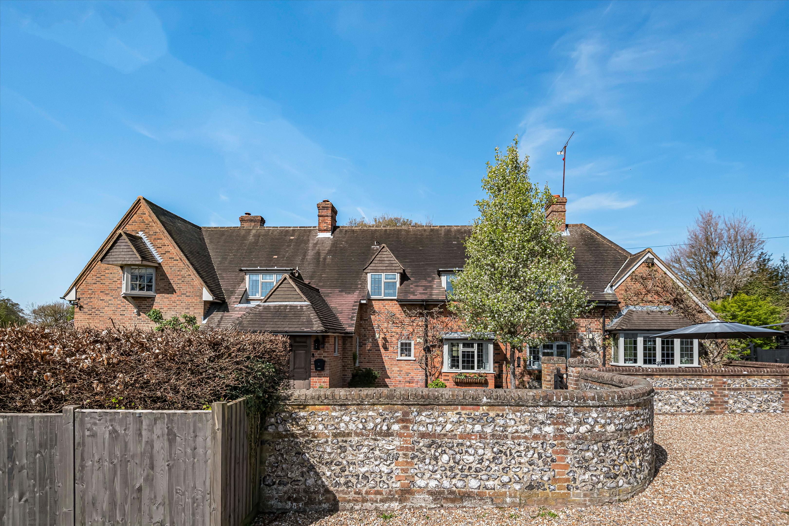 Rocky Lane, Rotherfield Greys, Henley-on-Thames, RG9