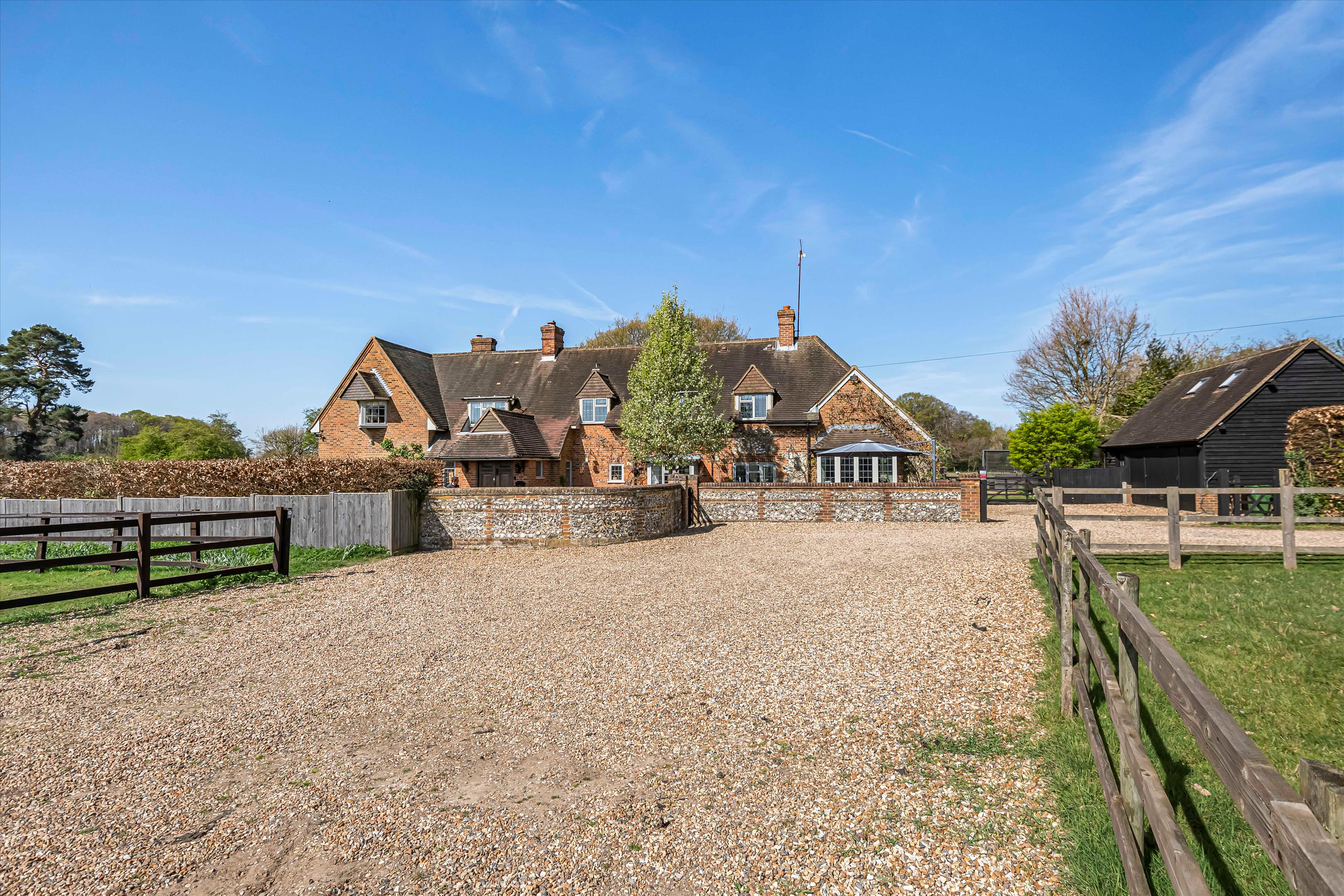 Rocky Lane, Rotherfield Greys, Henley-on-Thames, RG9