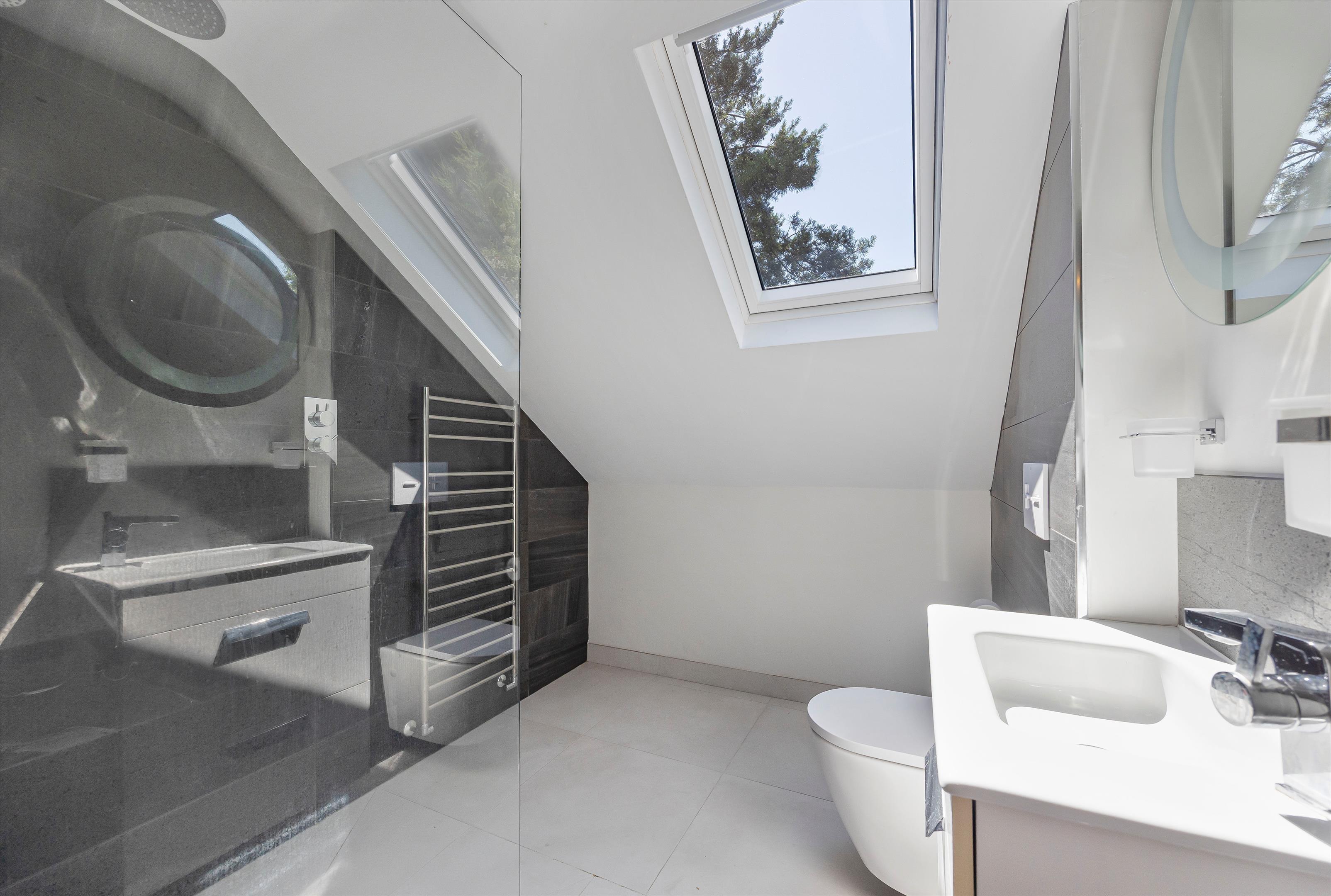 Mill Lane, Shiplake, Henley-on-Thames, Oxfordshire RG9