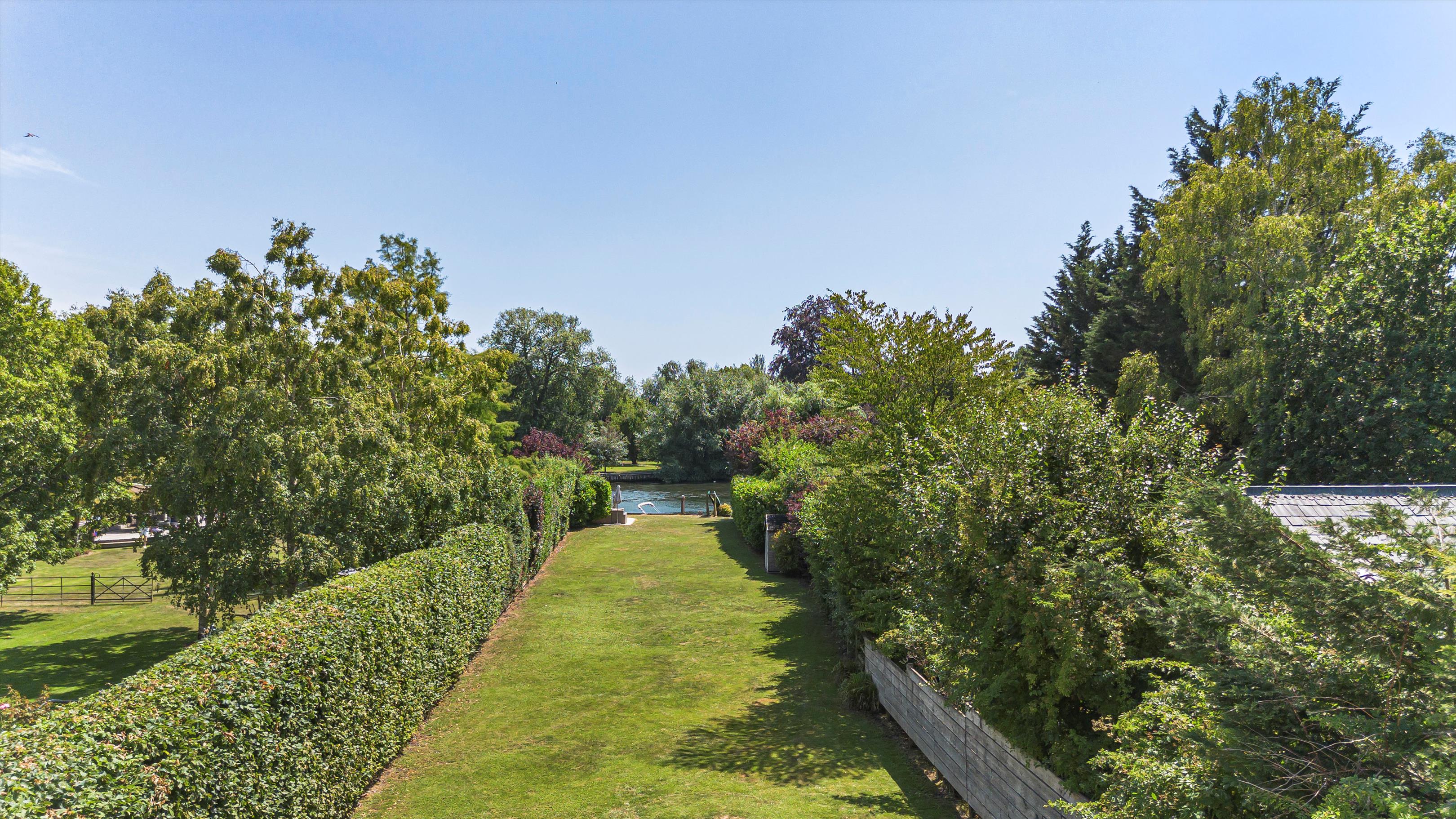 Mill Lane, Shiplake, Henley-on-Thames, Oxfordshire RG9
