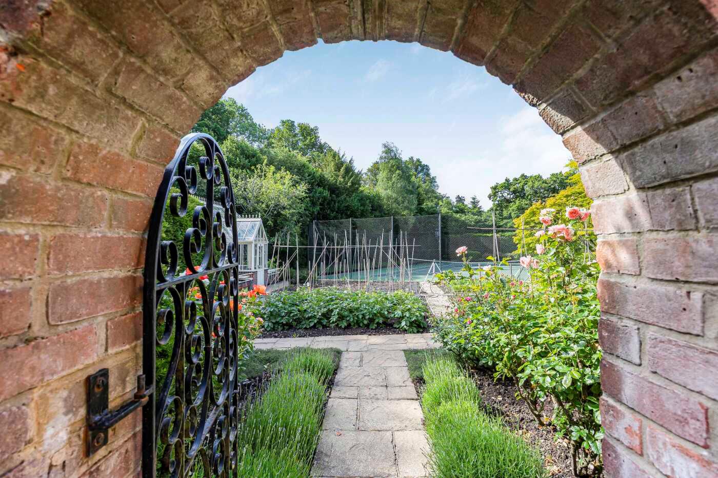 Highmoor, Henley-on-Thames, Oxfordshire RG9
