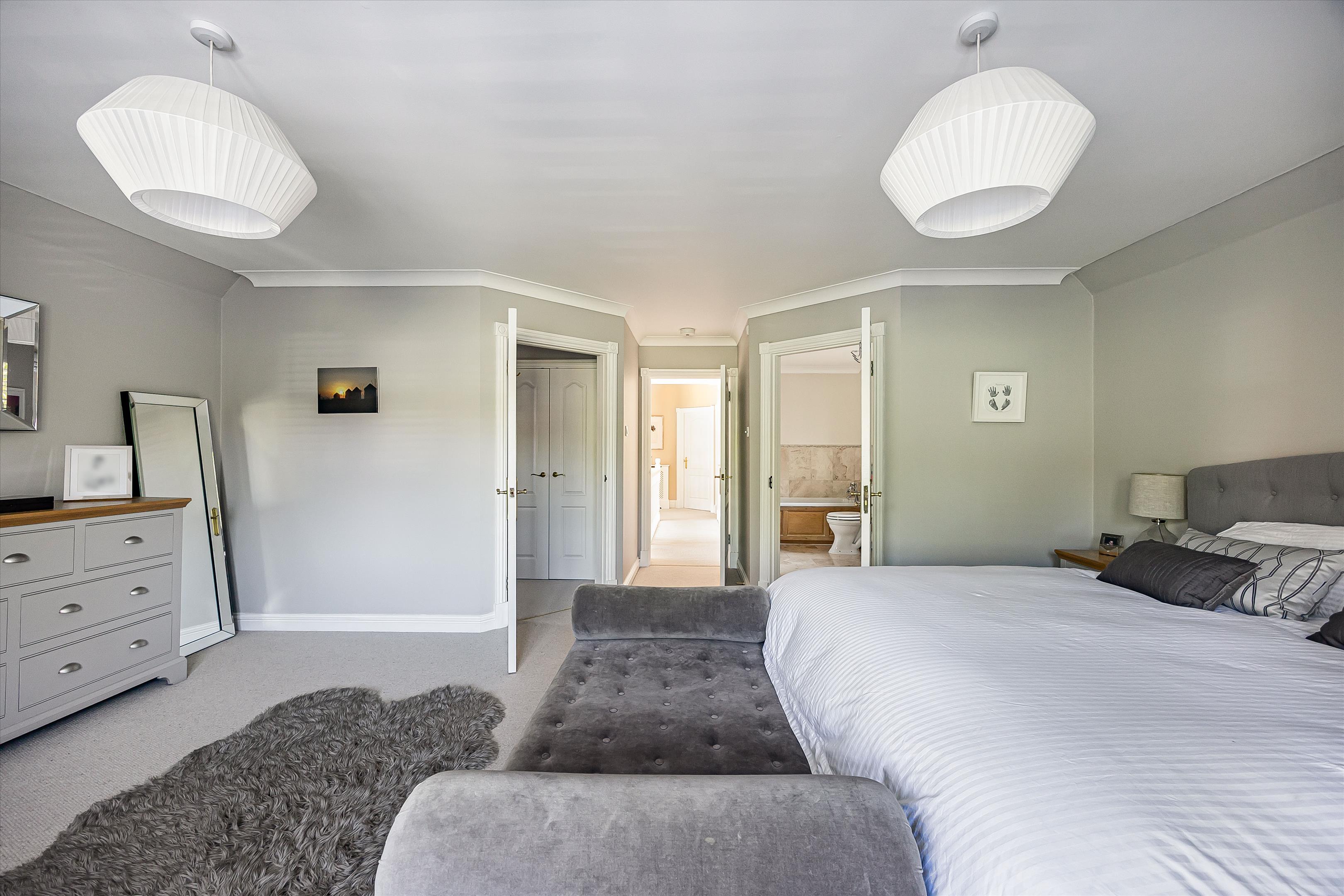 Hazel Grove, Kingwood, Henley-on-Thames, Oxfordshire RG9