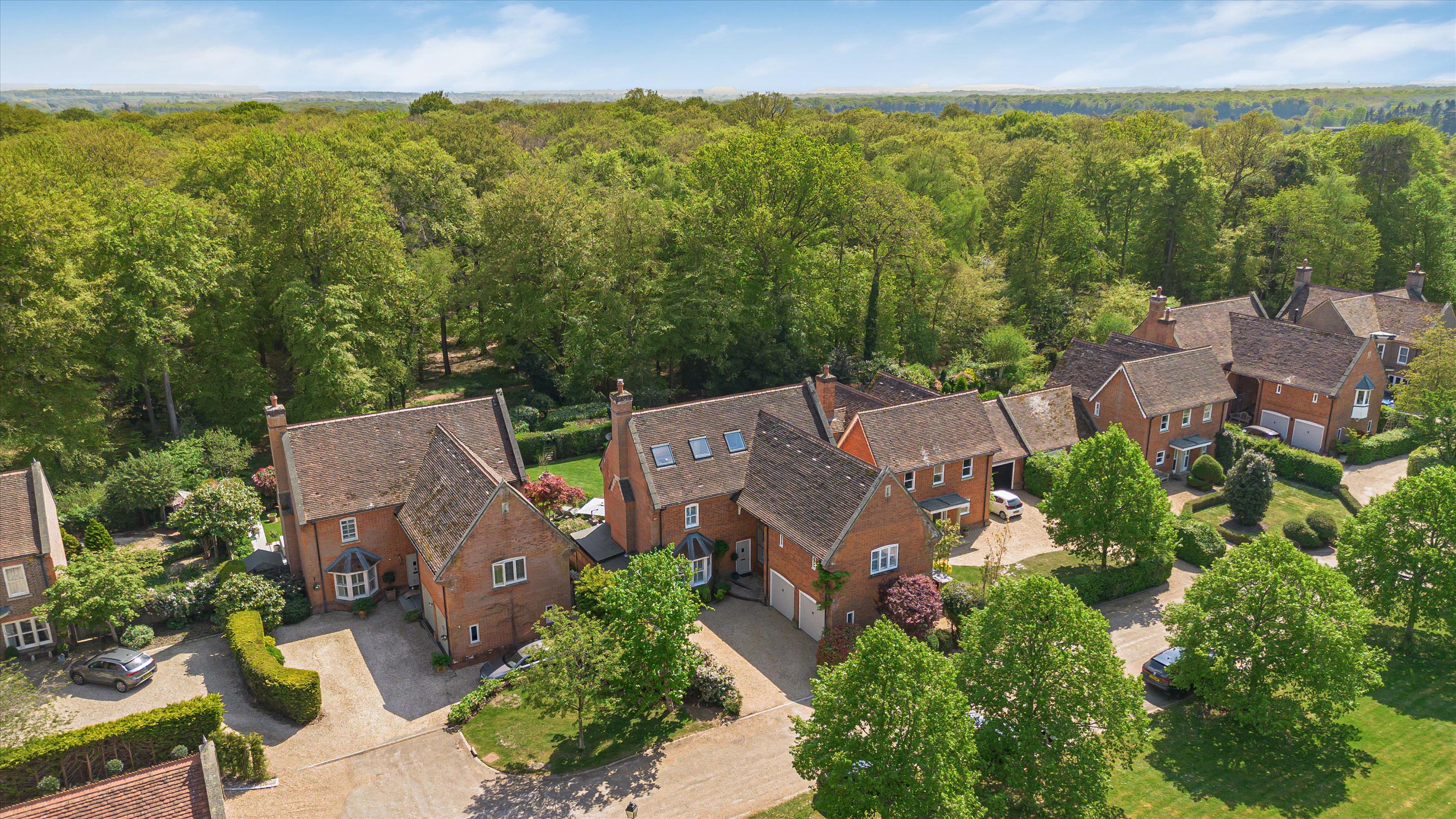 Hazel Grove, Kingwood, Henley-on-Thames, Oxfordshire RG9