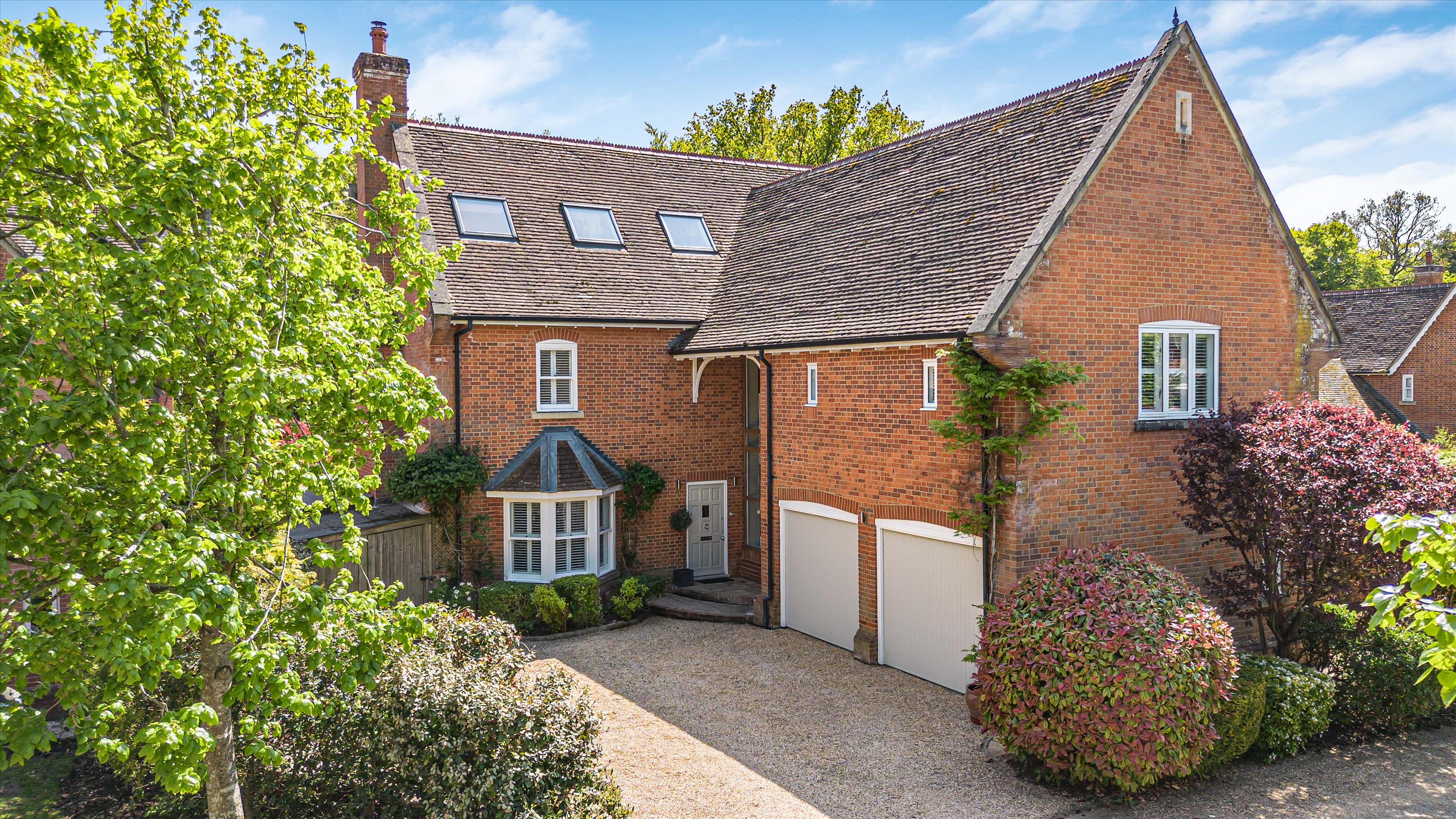 Hazel Grove, Kingwood, Henley-on-Thames, Oxfordshire RG9