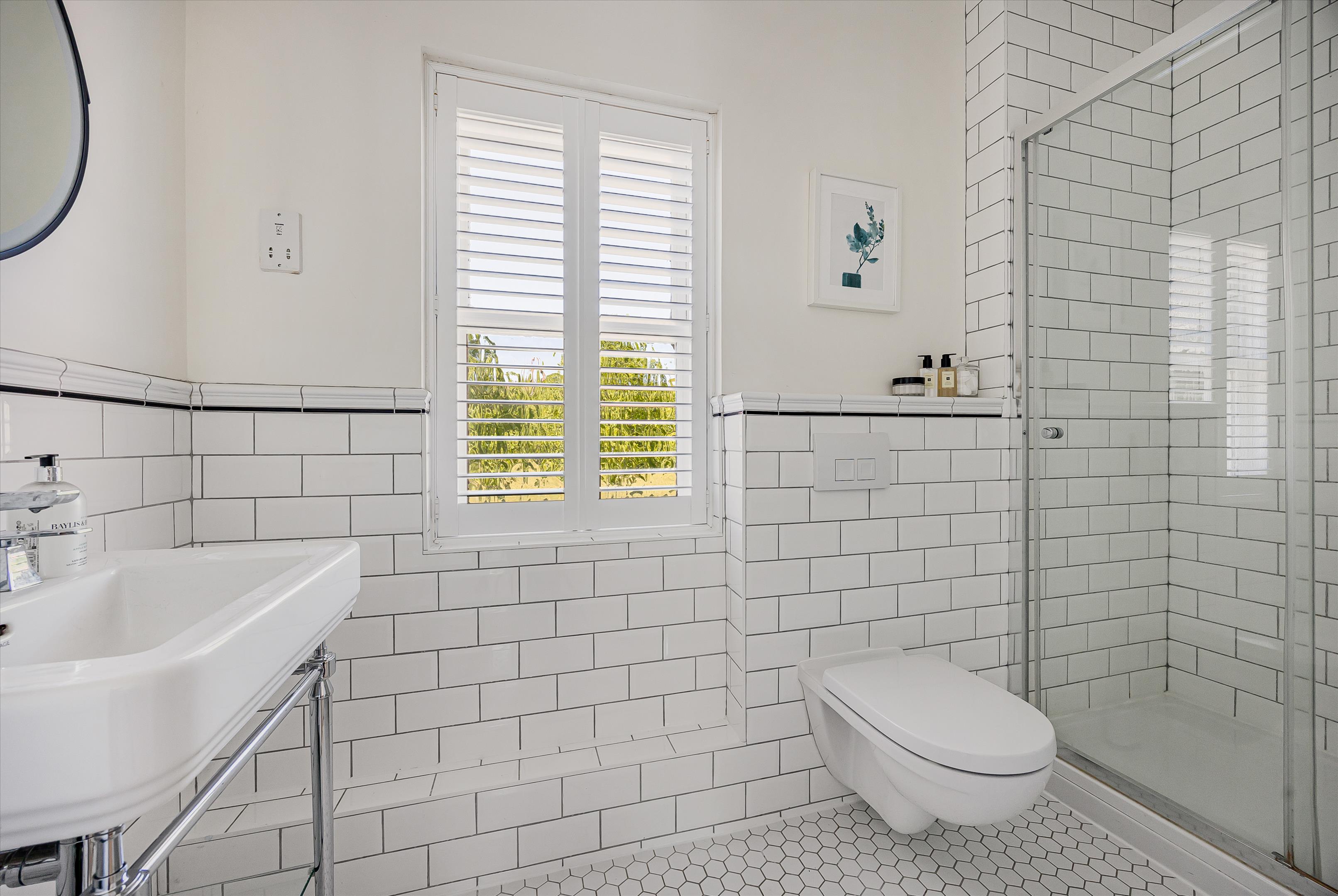 Hazel Grove, Kingwood, Henley-on-Thames, Oxfordshire RG9