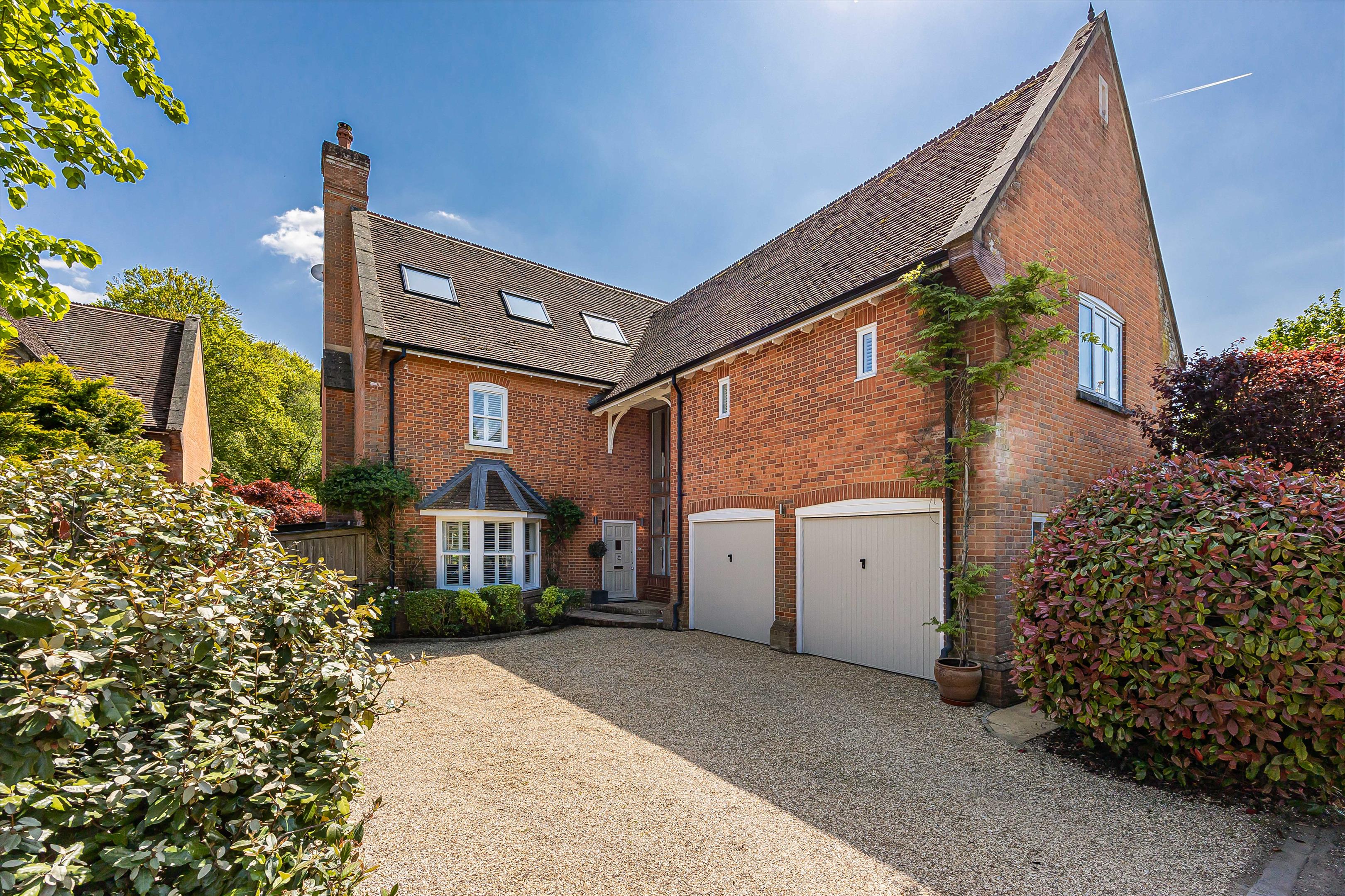 Hazel Grove, Kingwood, Henley-on-Thames, Oxfordshire RG9