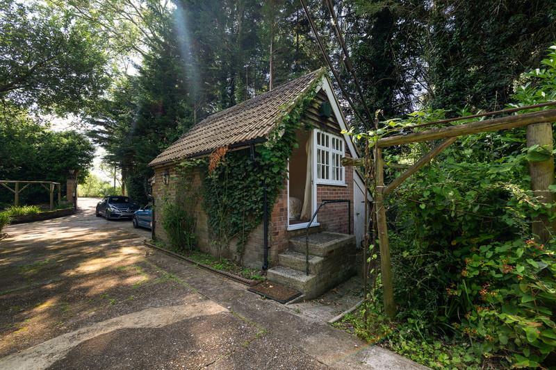 Quarrywood Road, Marlow, Berkshire SL7