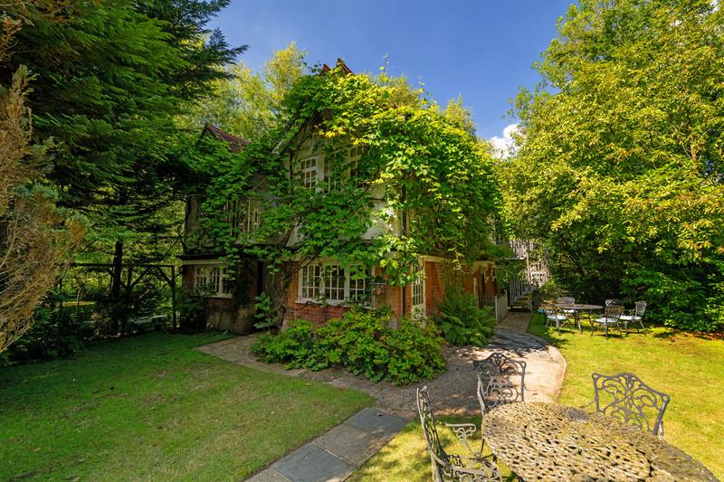 Quarrywood Road, Marlow, Berkshire SL7
