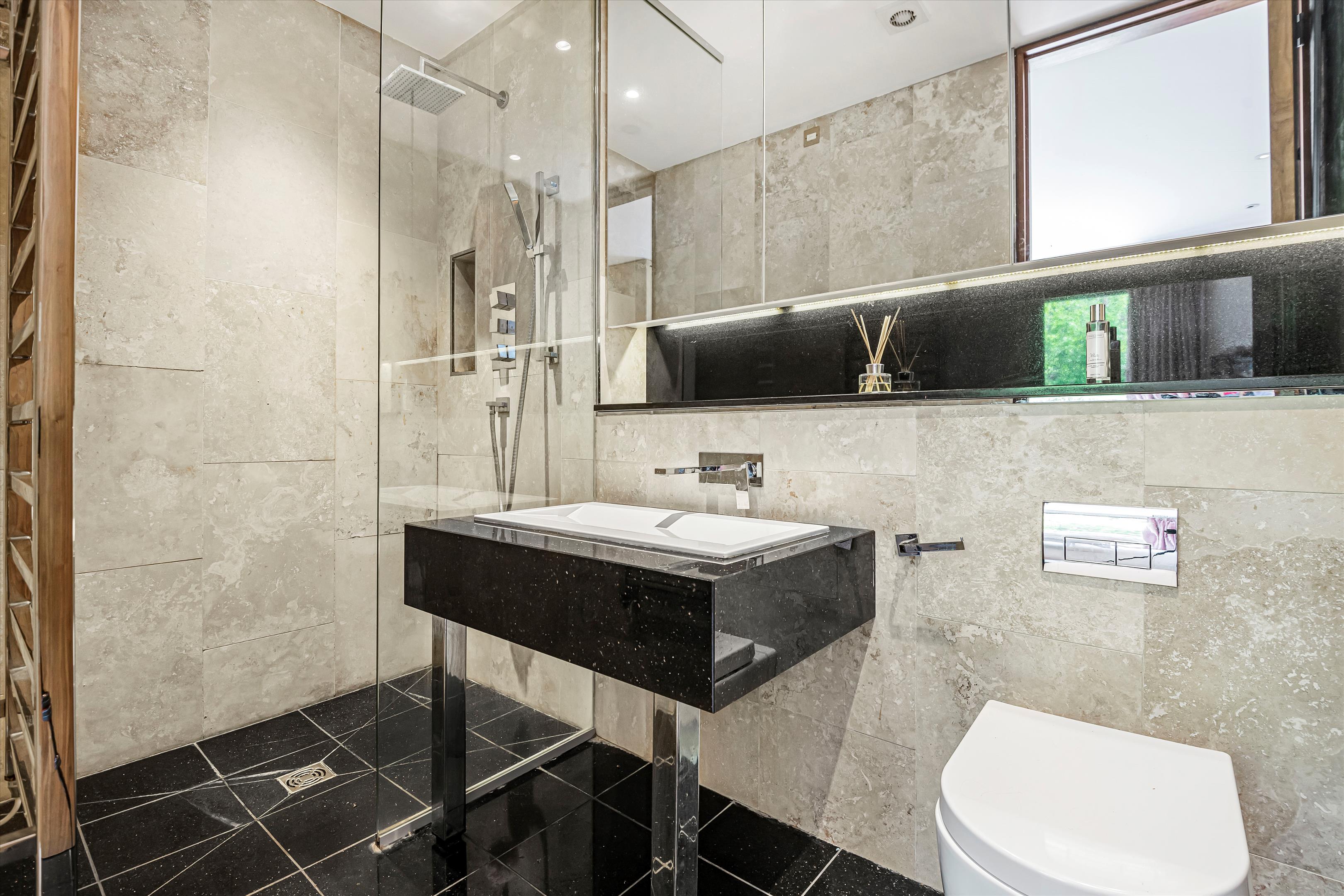 Newnham Hill, Henley-on-Thames, RG9