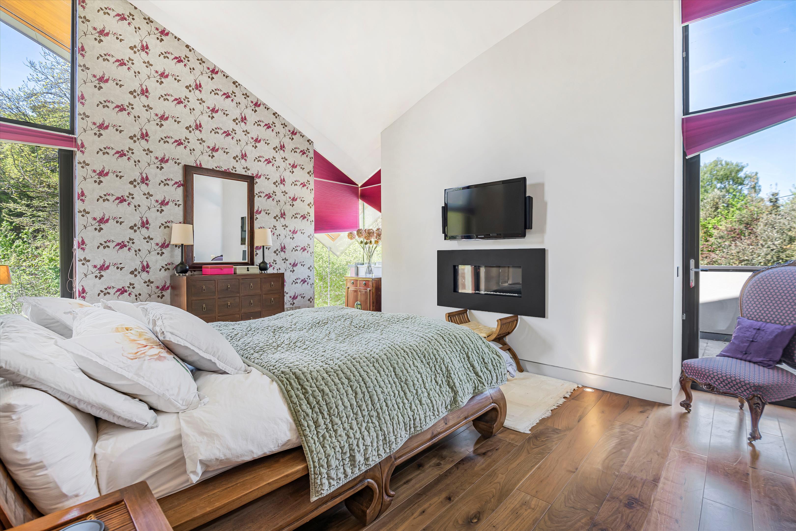 Newnham Hill, Henley-on-Thames, RG9
