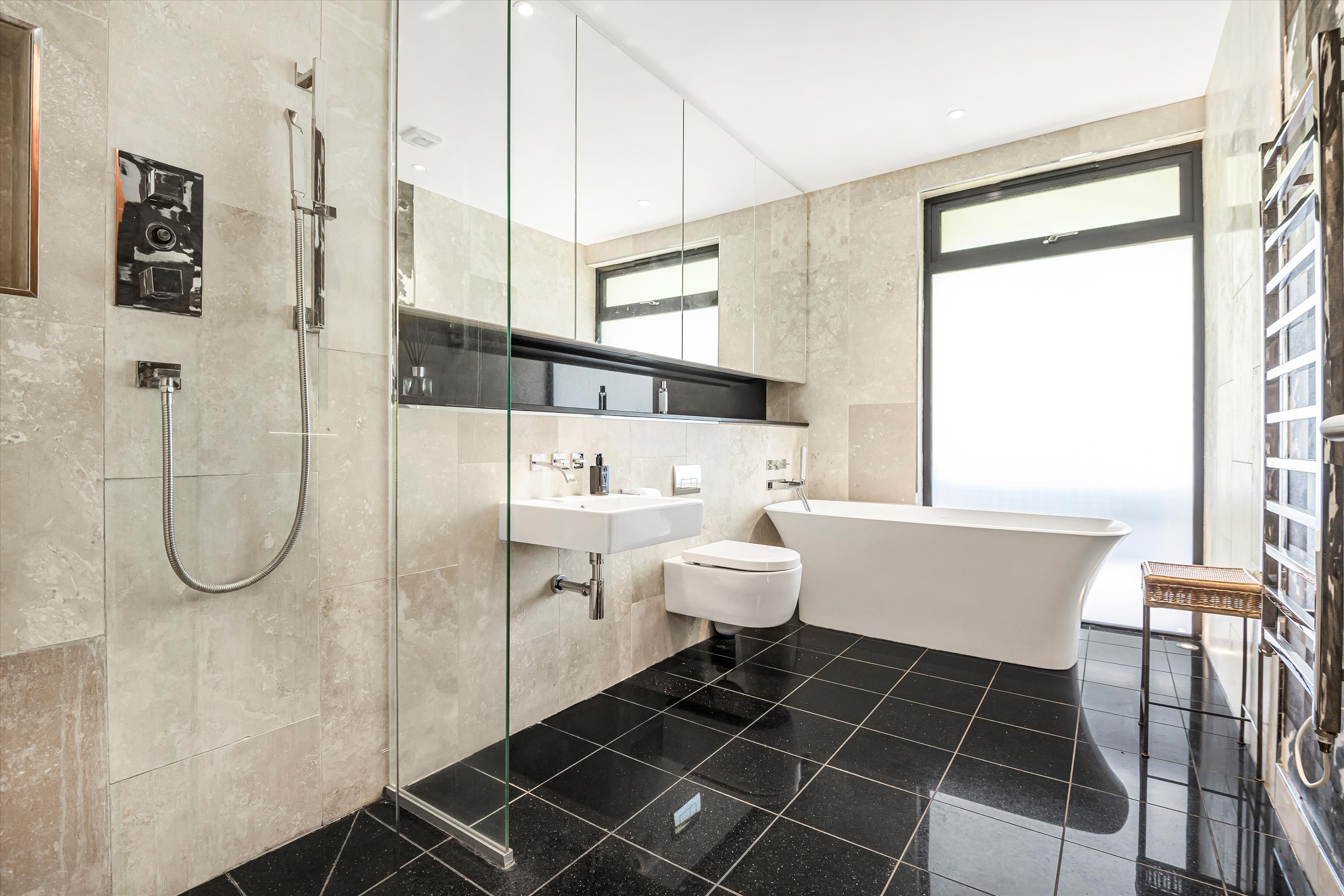Newnham Hill, Henley-on-Thames, RG9