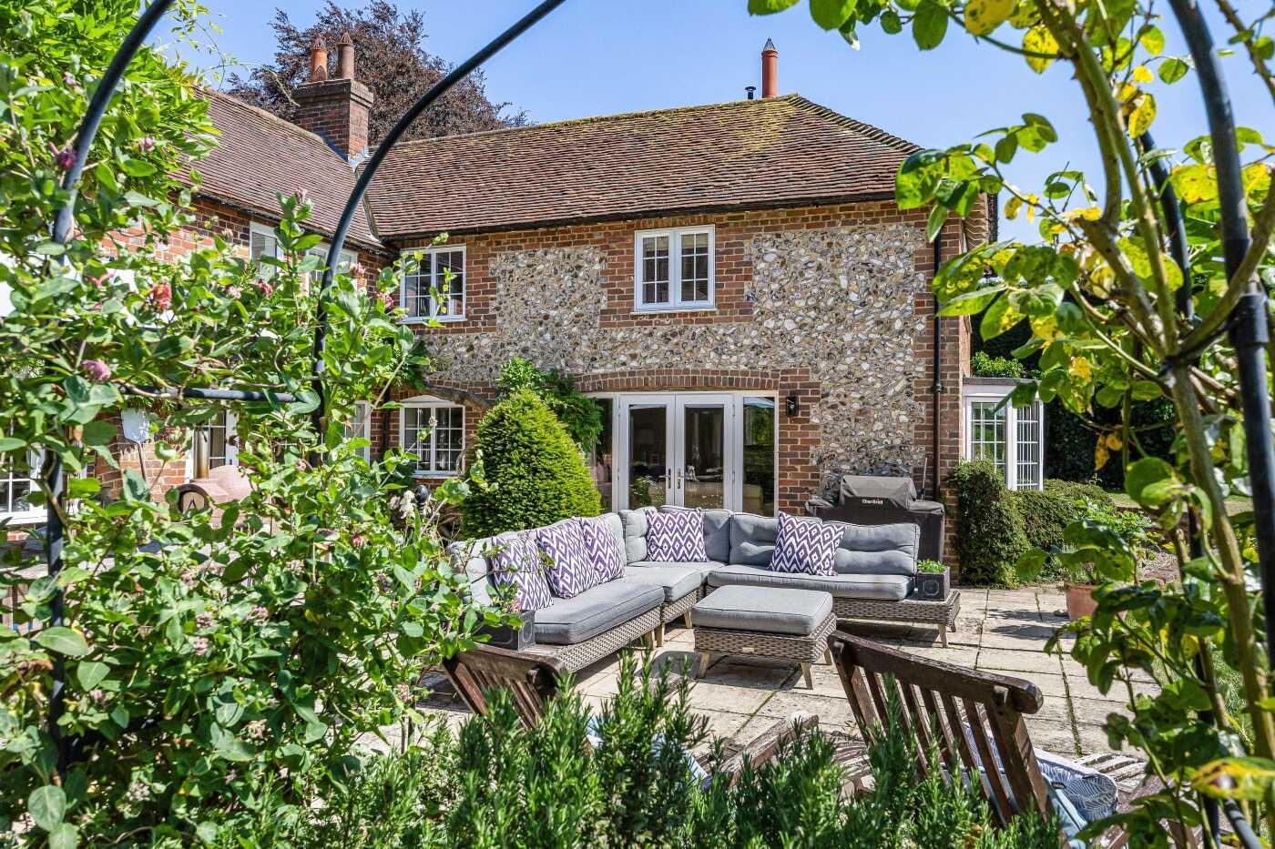 Russells Water, Henley-on-Thames RG9