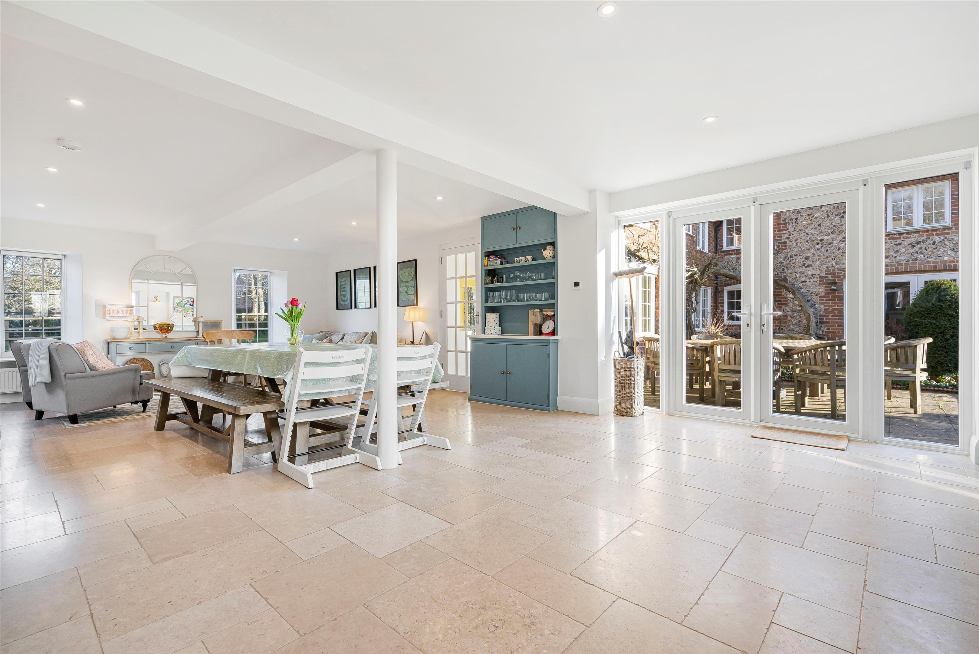 Russells Water, Henley-on-Thames RG9