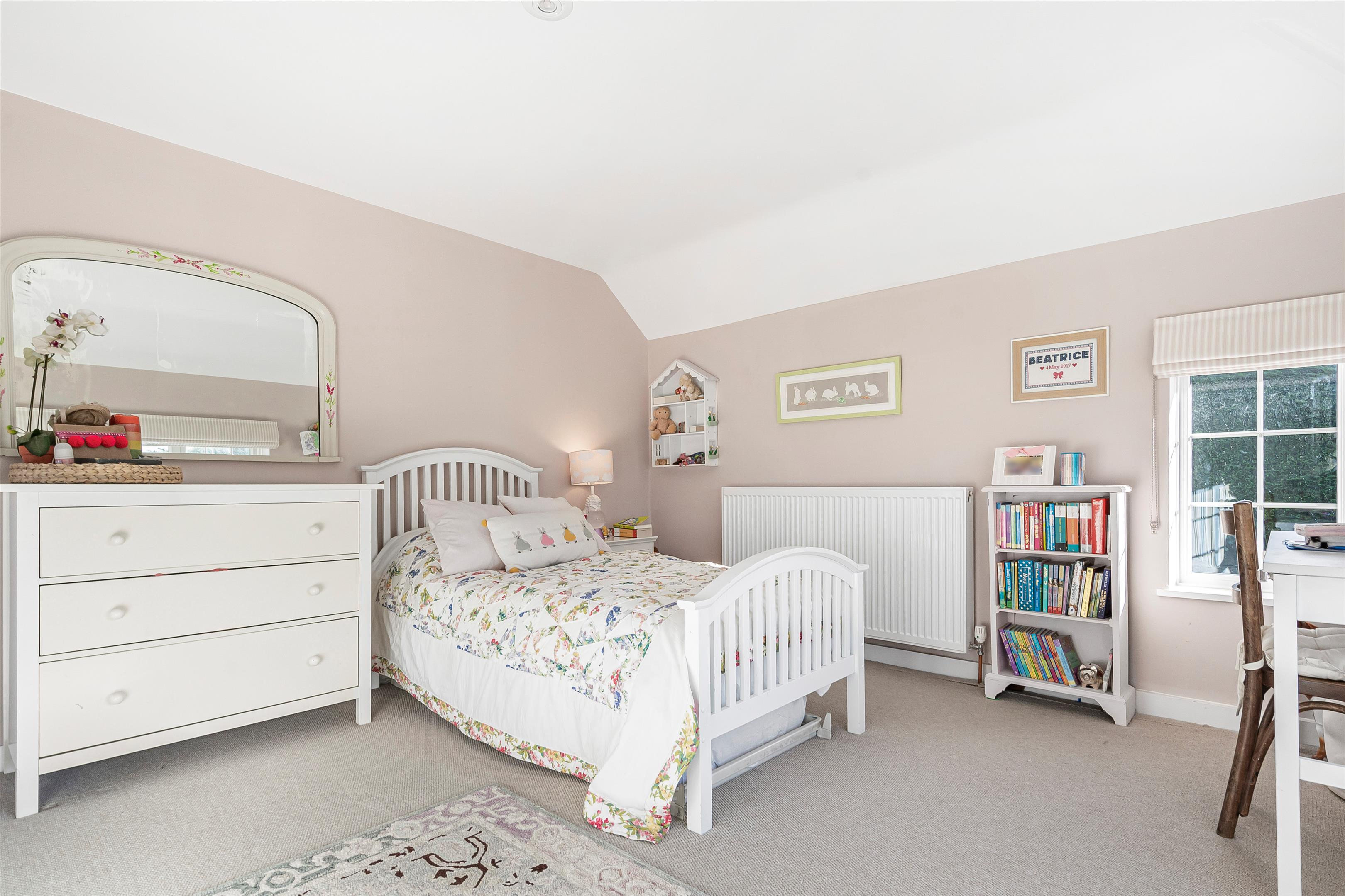 Russells Water, Henley-on-Thames RG9