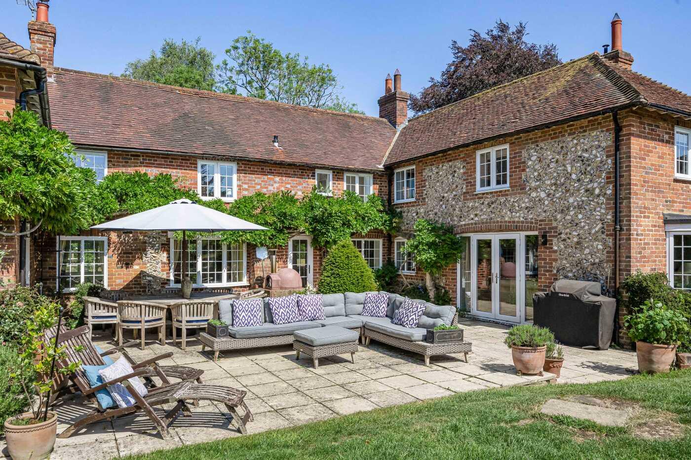Russells Water, Henley-on-Thames RG9