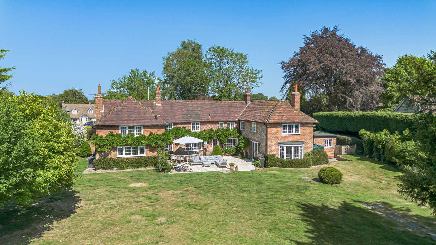 Russells Water, Henley-on-Thames RG9