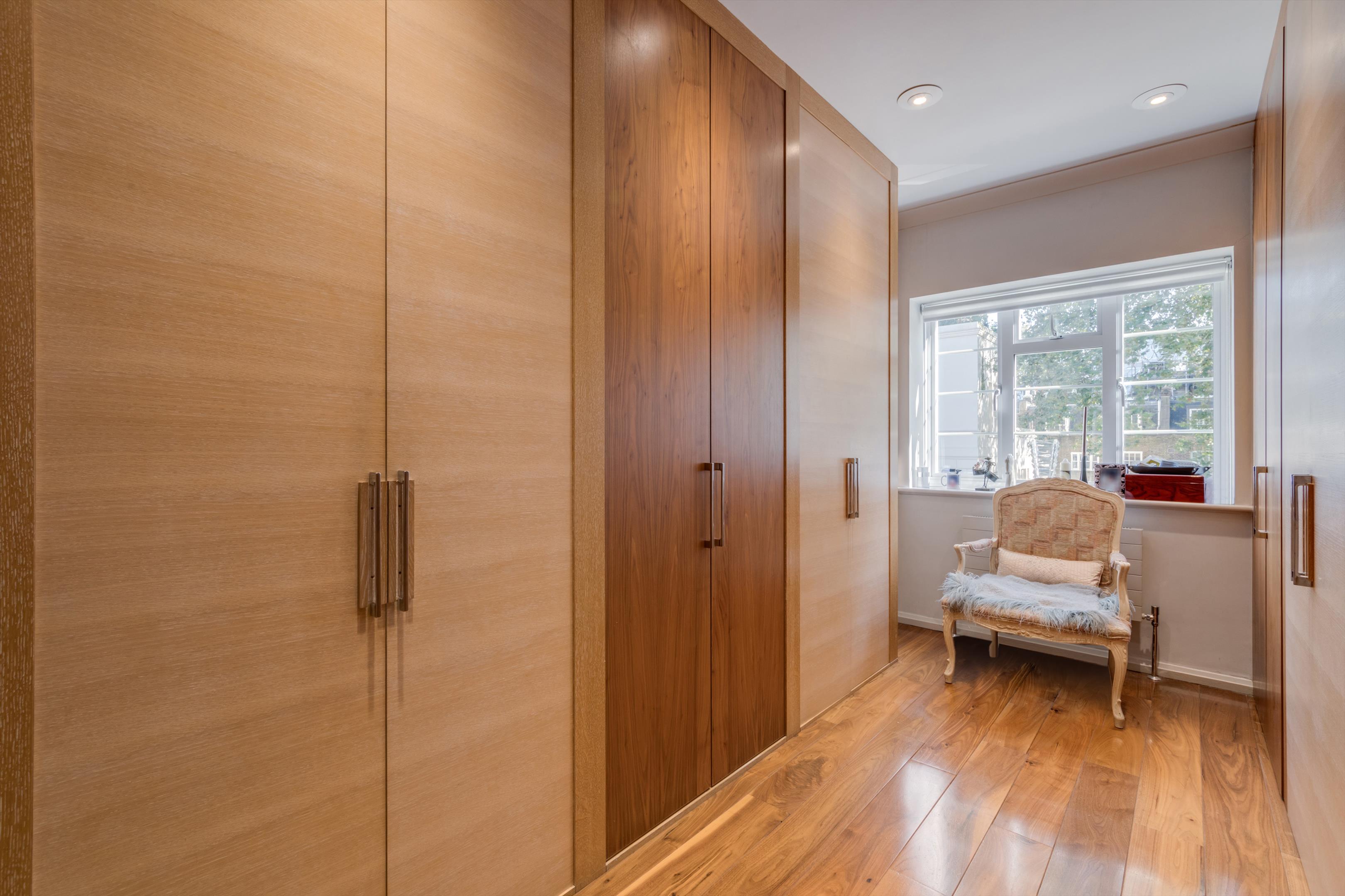 Hyde Park Street, London, W2