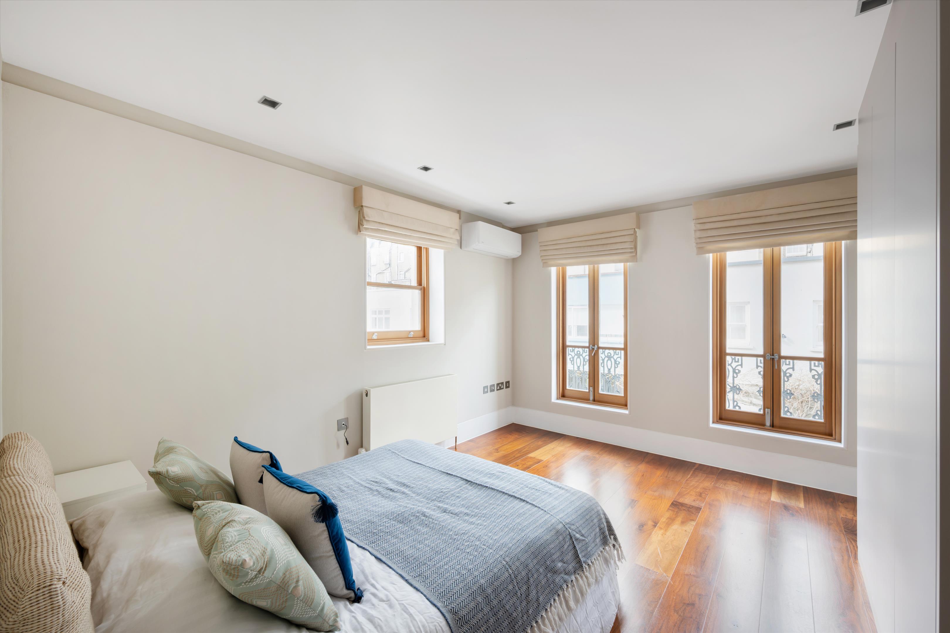 Radnor Mews, Hyde Park, London, W2