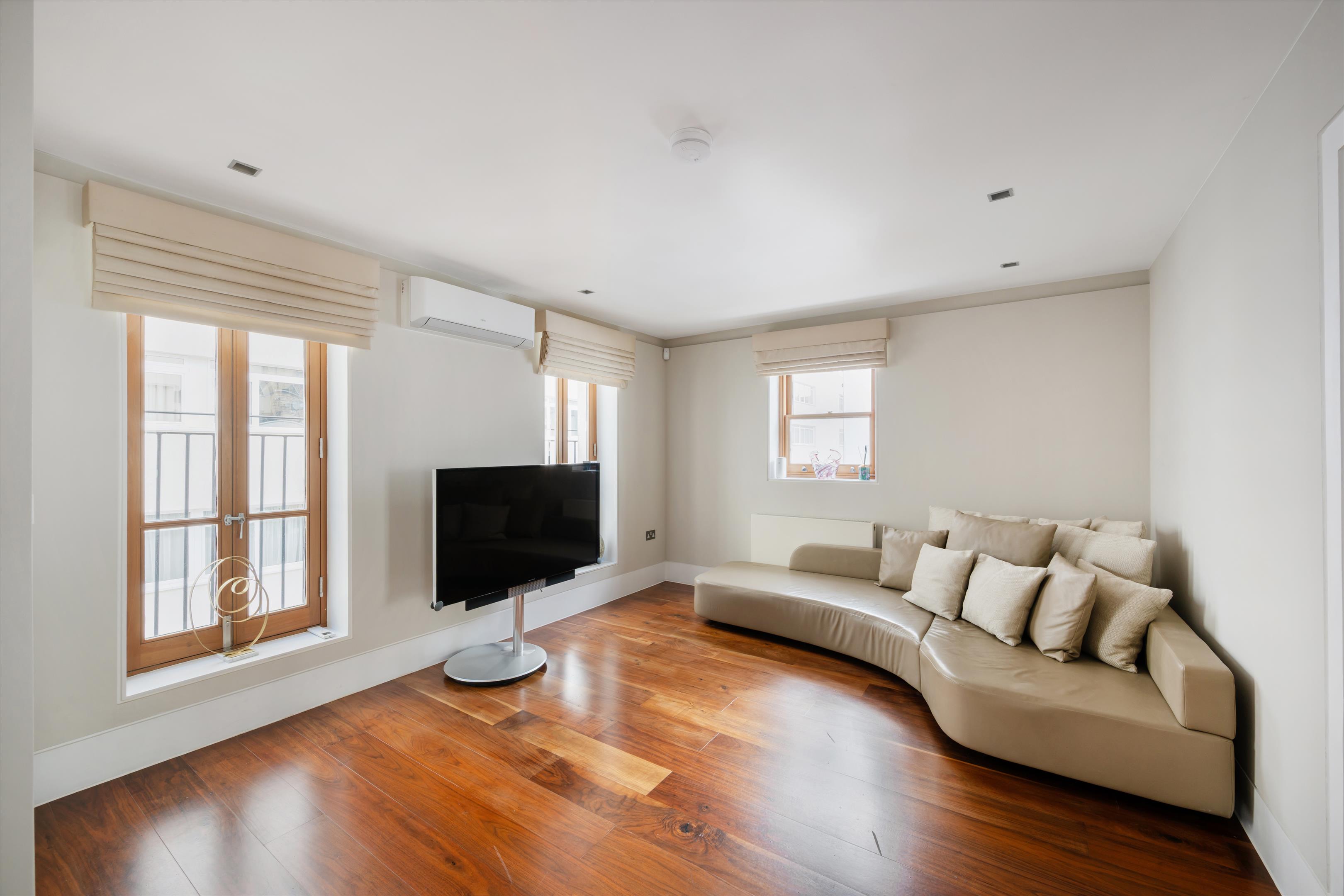 Radnor Mews, Hyde Park, London, W2